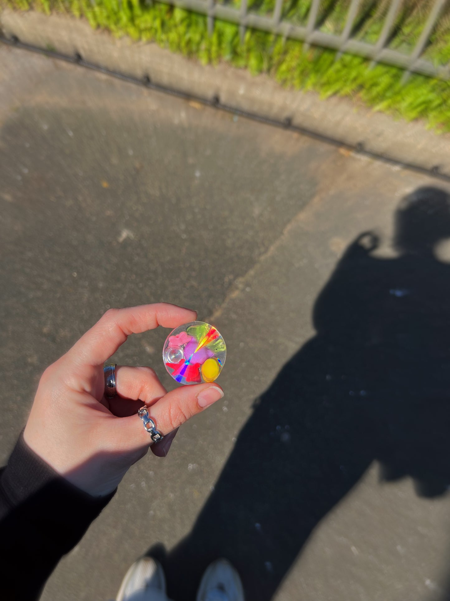 Holographic orb: besties