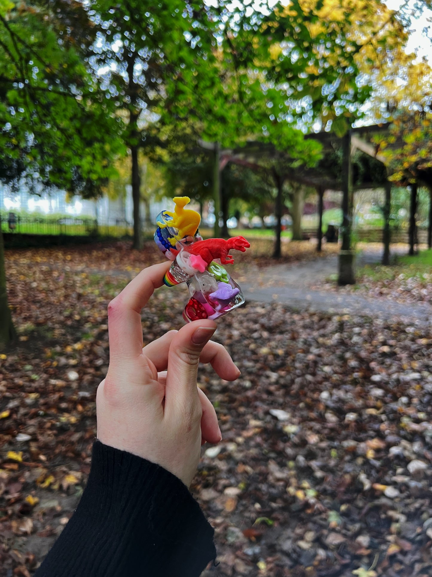 Dinosaur gummy bear textured finder