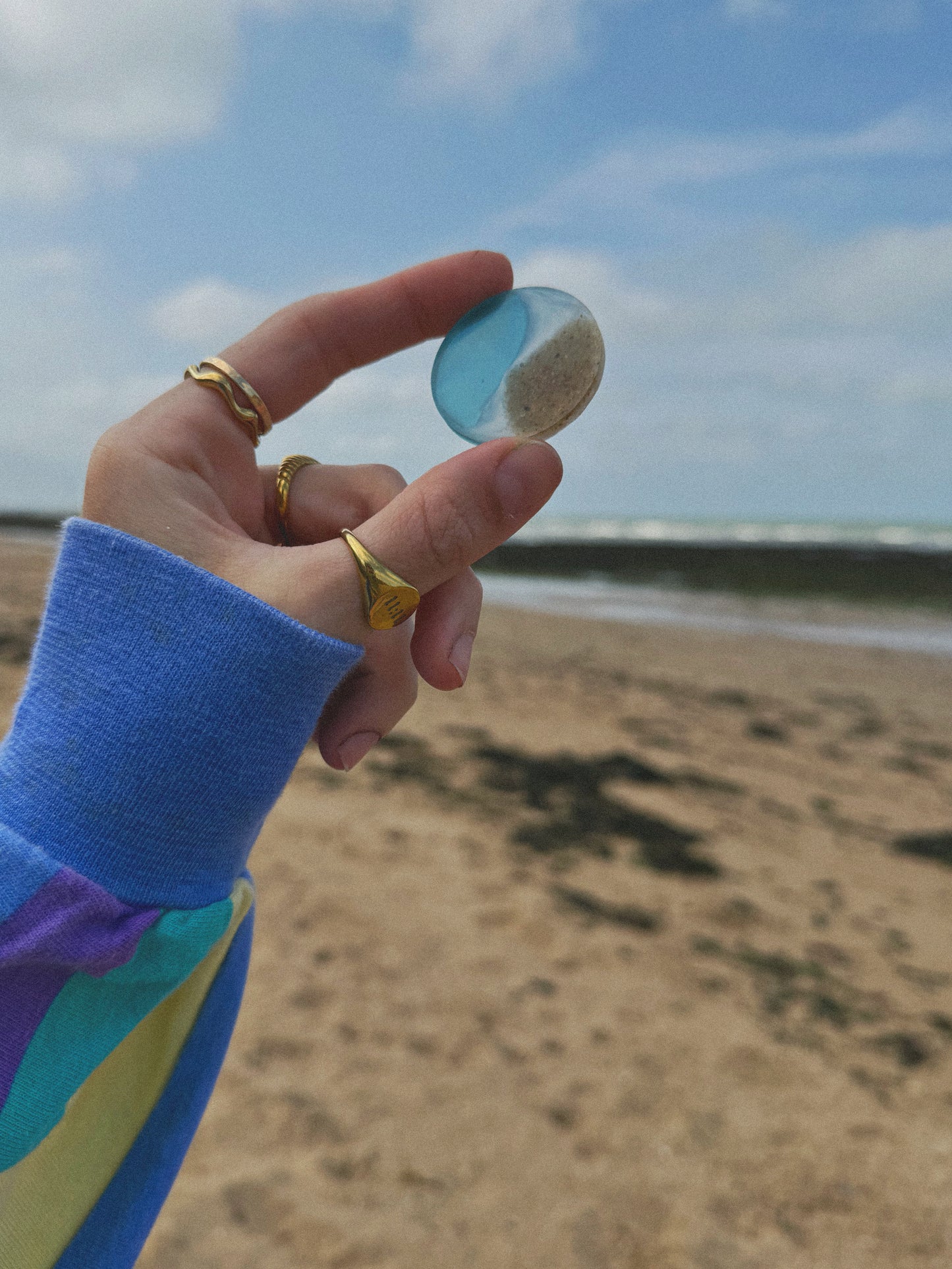 Holographic orb: the beach