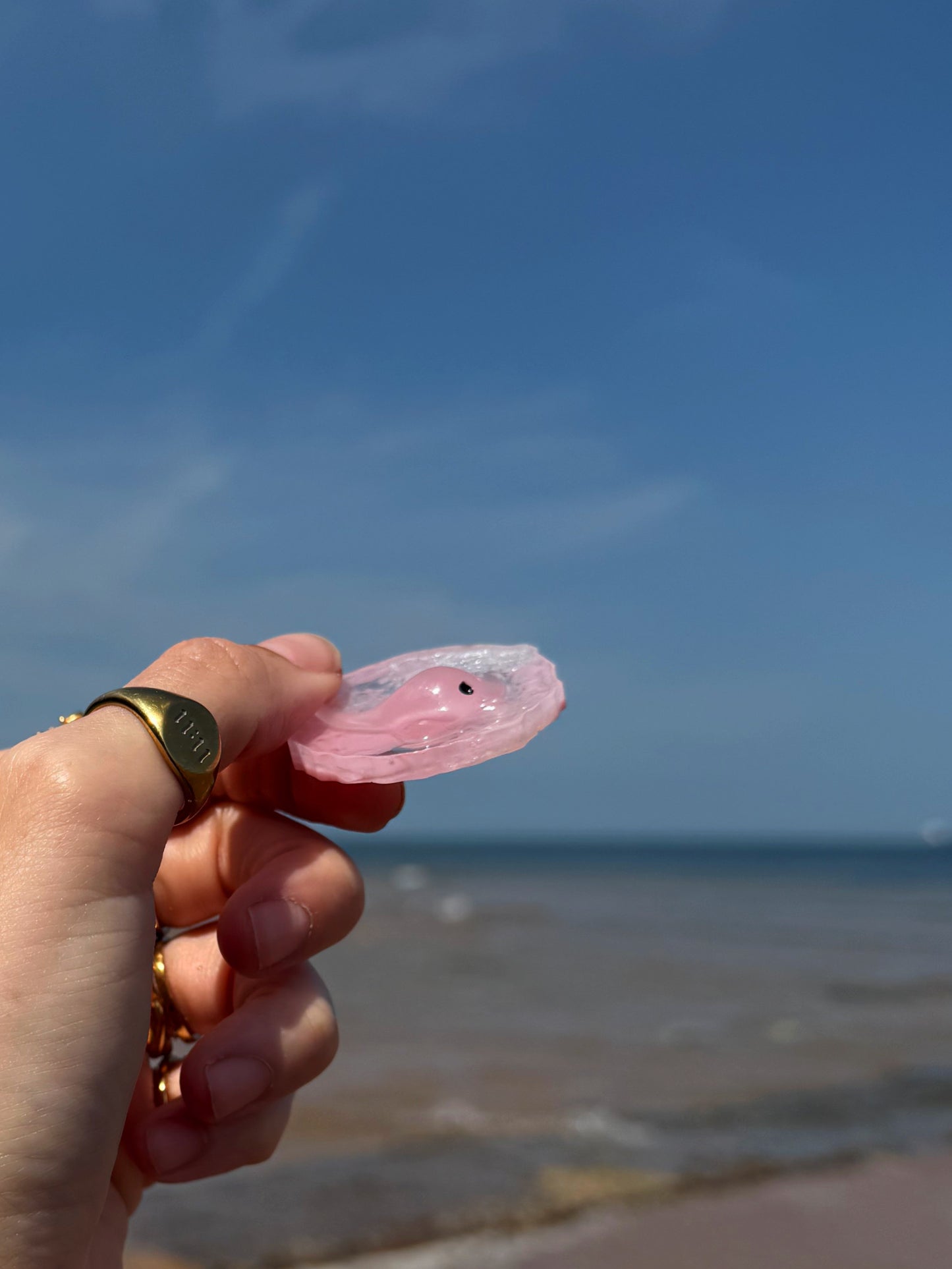 Geode orb: pink stingray