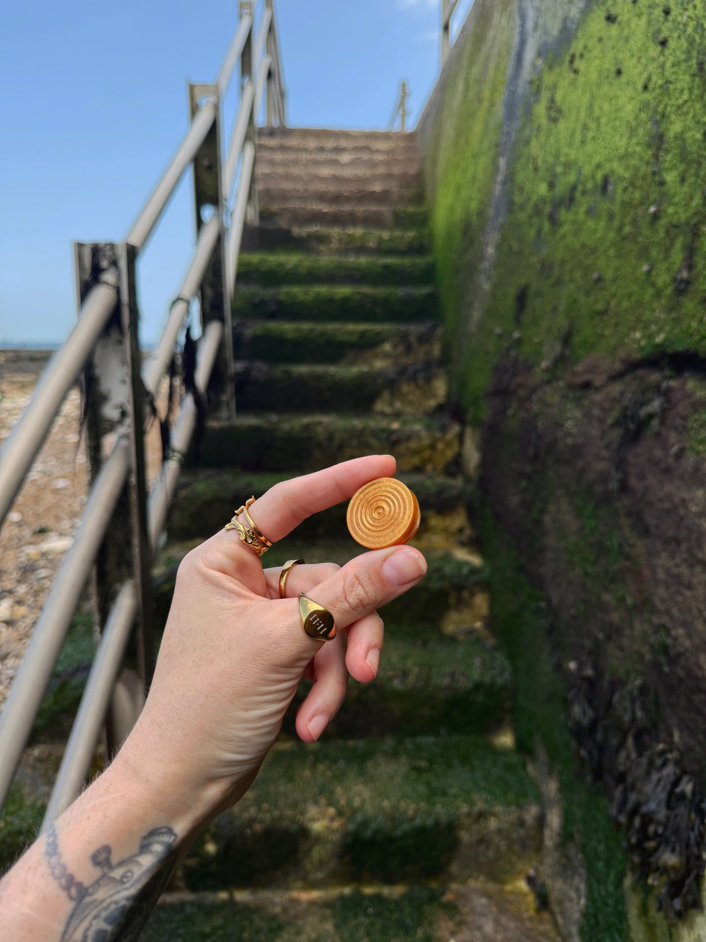 Gold pebble
