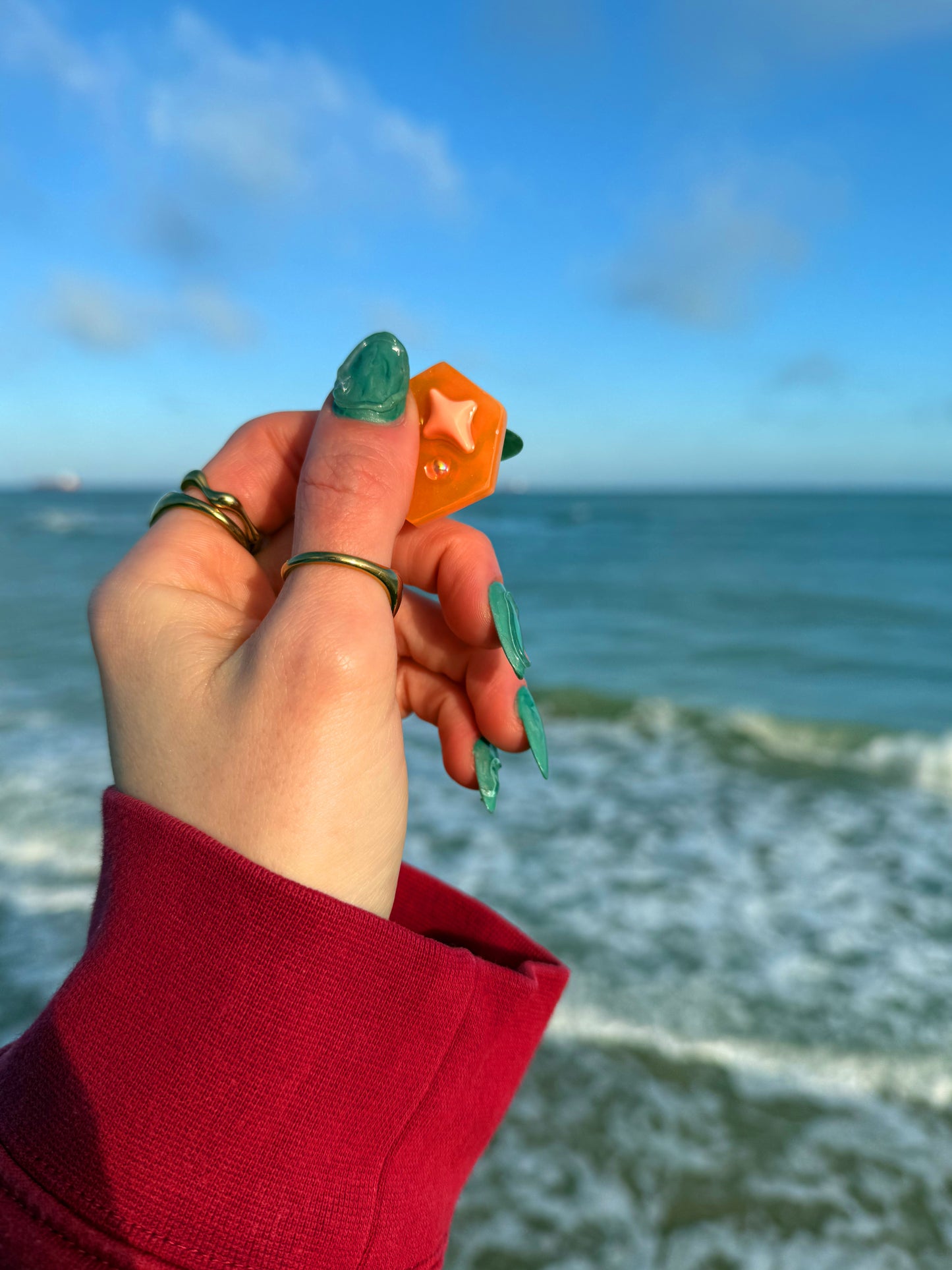 Mini hexagon: orange bubbles