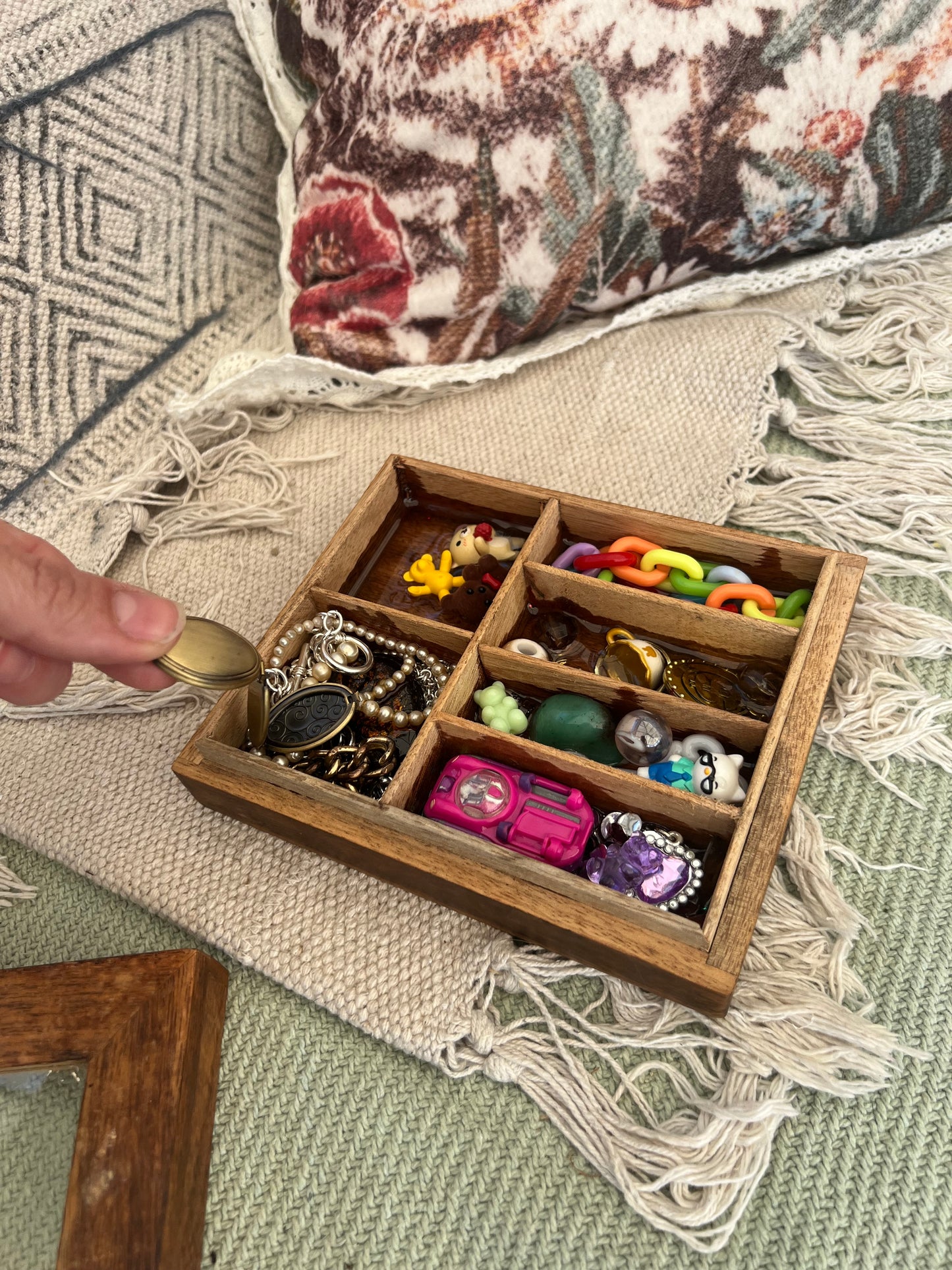 Recycled: the glass jewellery box