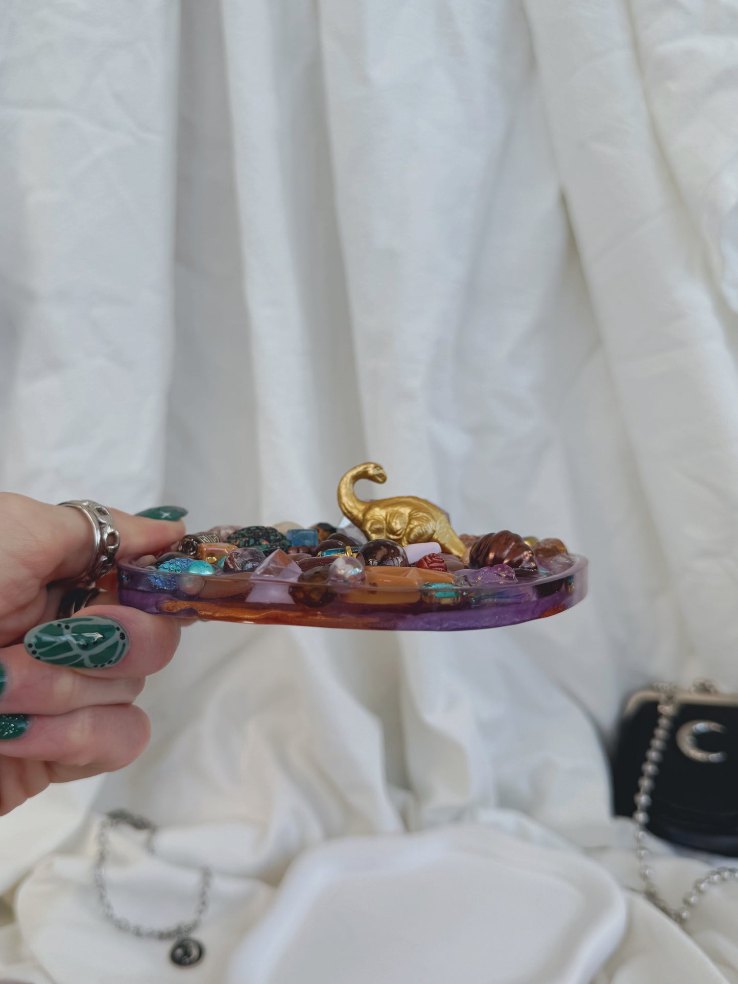 Pentagon purple & gold