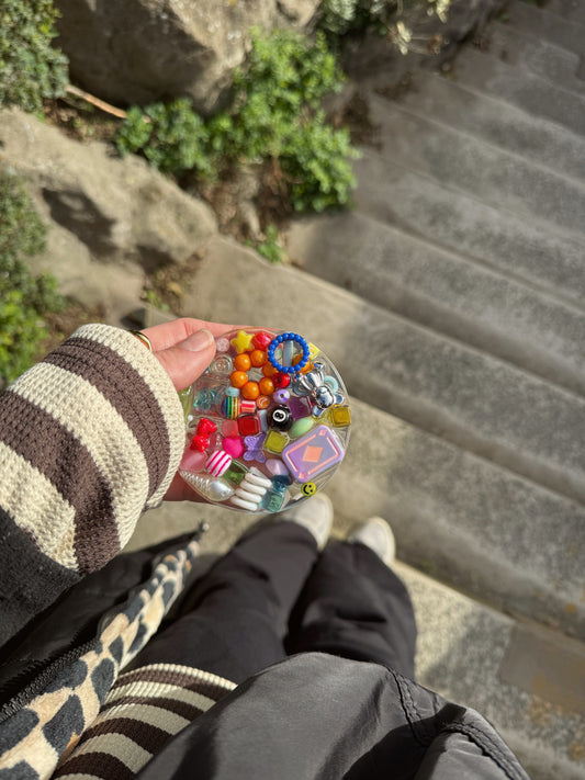 Holographic tinker: rainbow 23