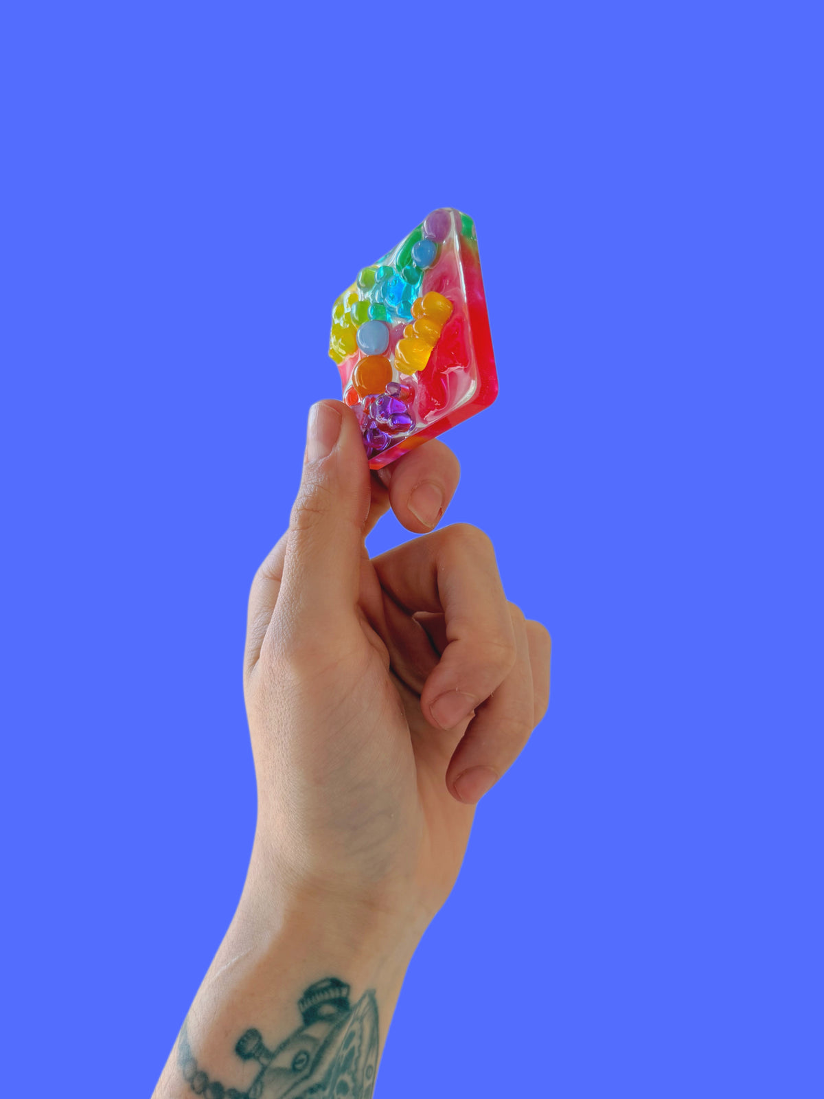 A bowl of gummy bears : square mini tinker