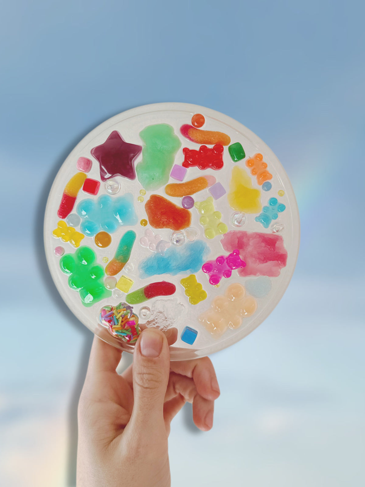Gummy bear: sensory plate