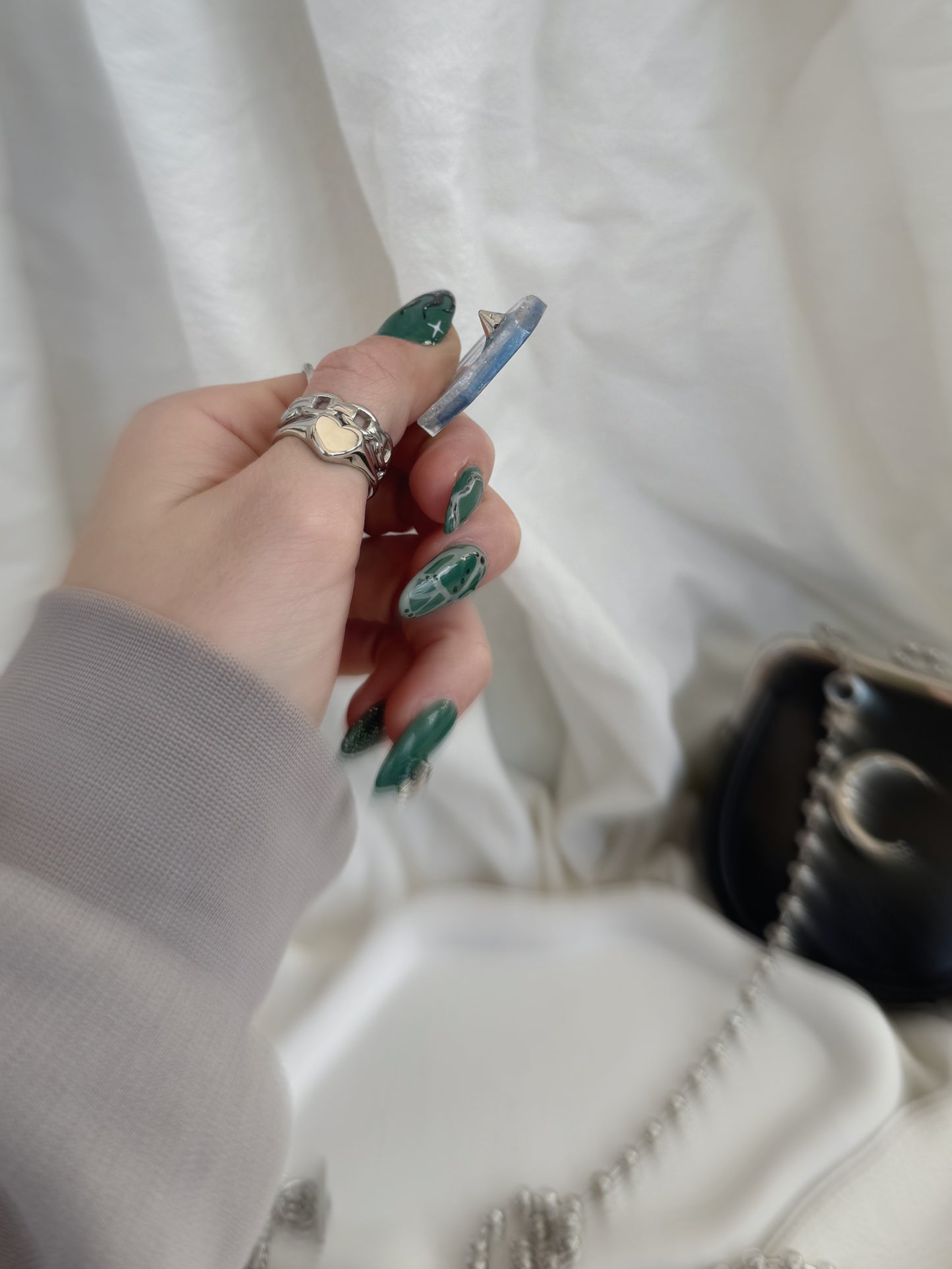 Mini hexagon: safe spike