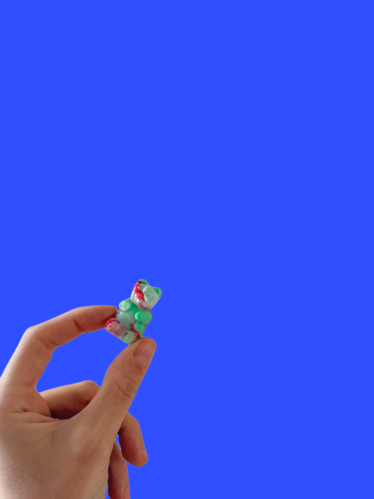 Strawberry matcha : mini gummy bear