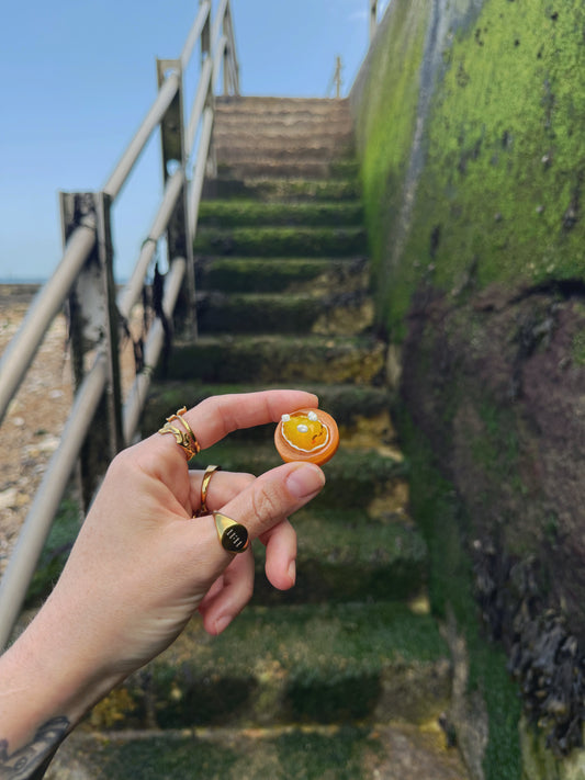 Gold pebble