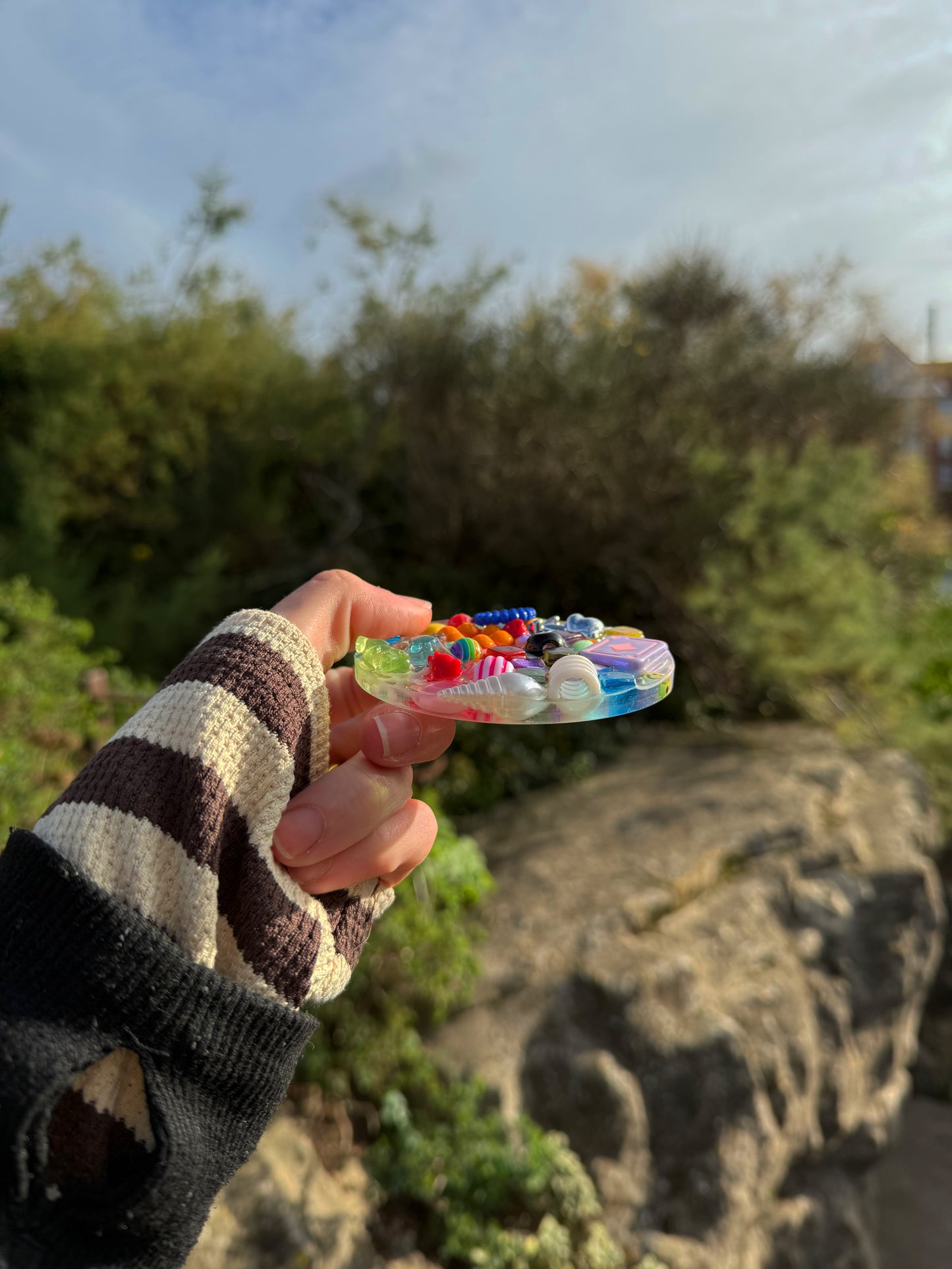 Holographic tinker: rainbow 23