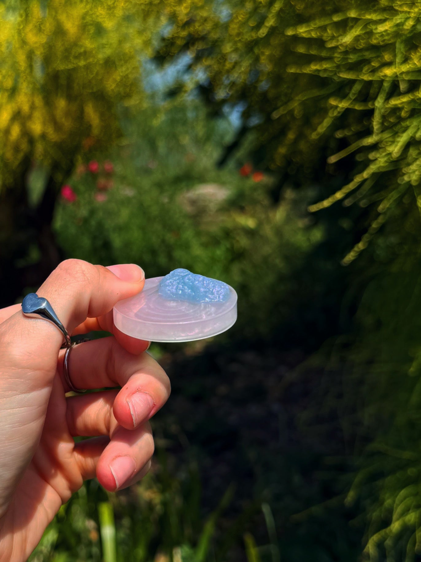 micro ripple: blue rock