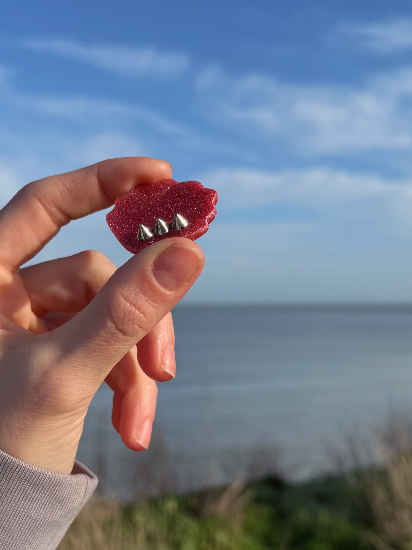 Pocket shell: pink safe spike