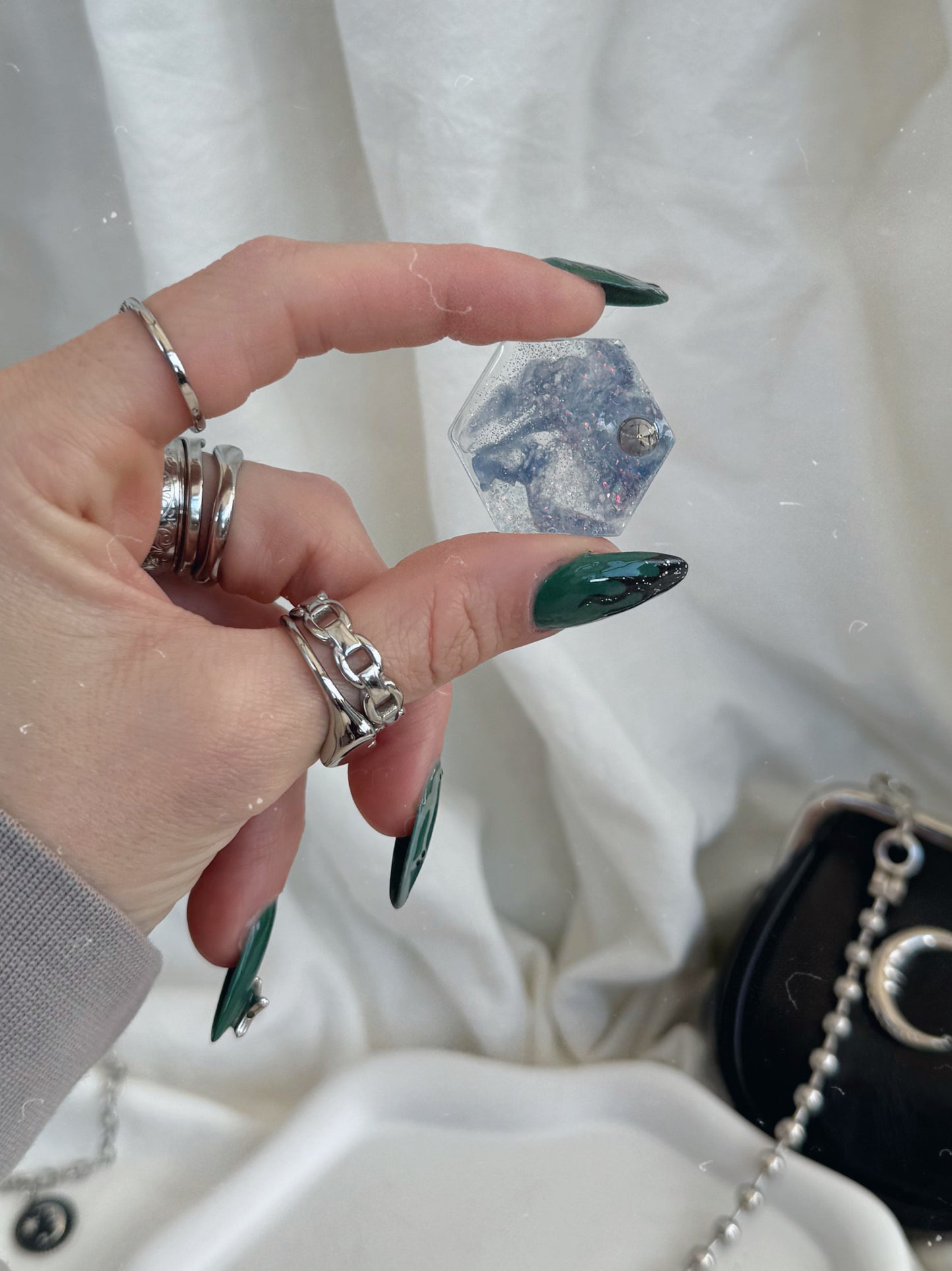 Mini hexagon: safe spike