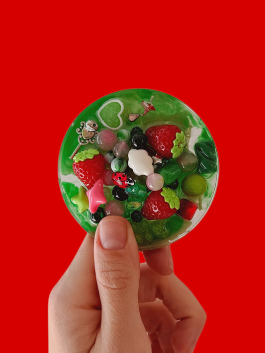 Strawberry field: circle tinker