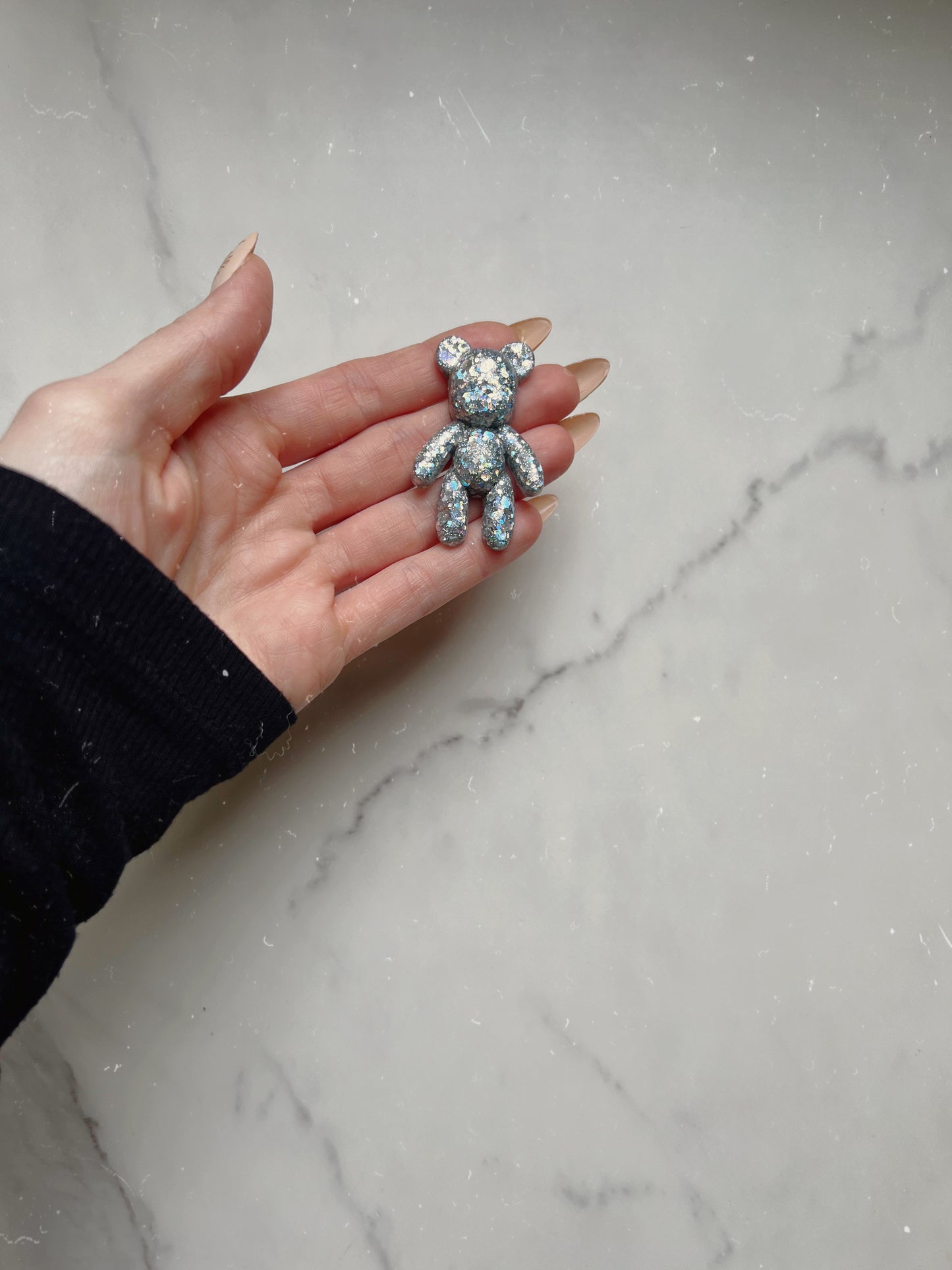 Worry bear: silver glitter