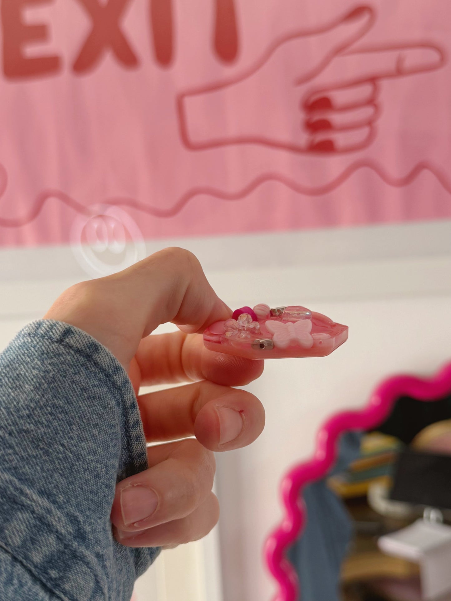 Pink things L hexagon