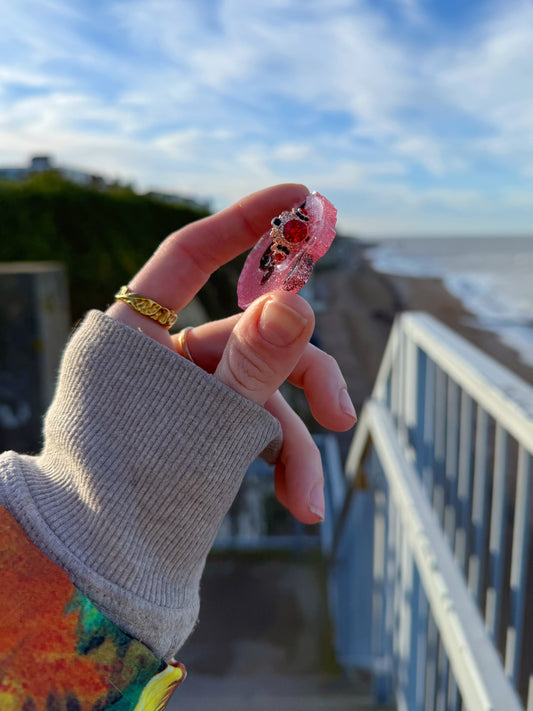 The ring - geode orb
