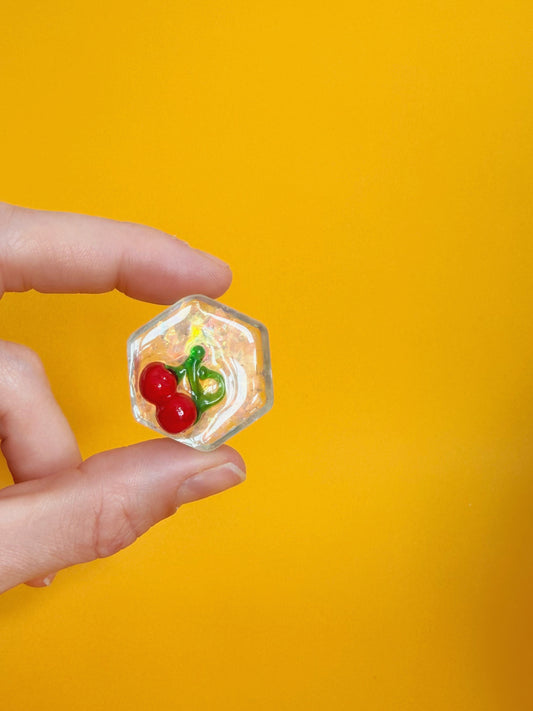 Pick a cherry : micro hexagon