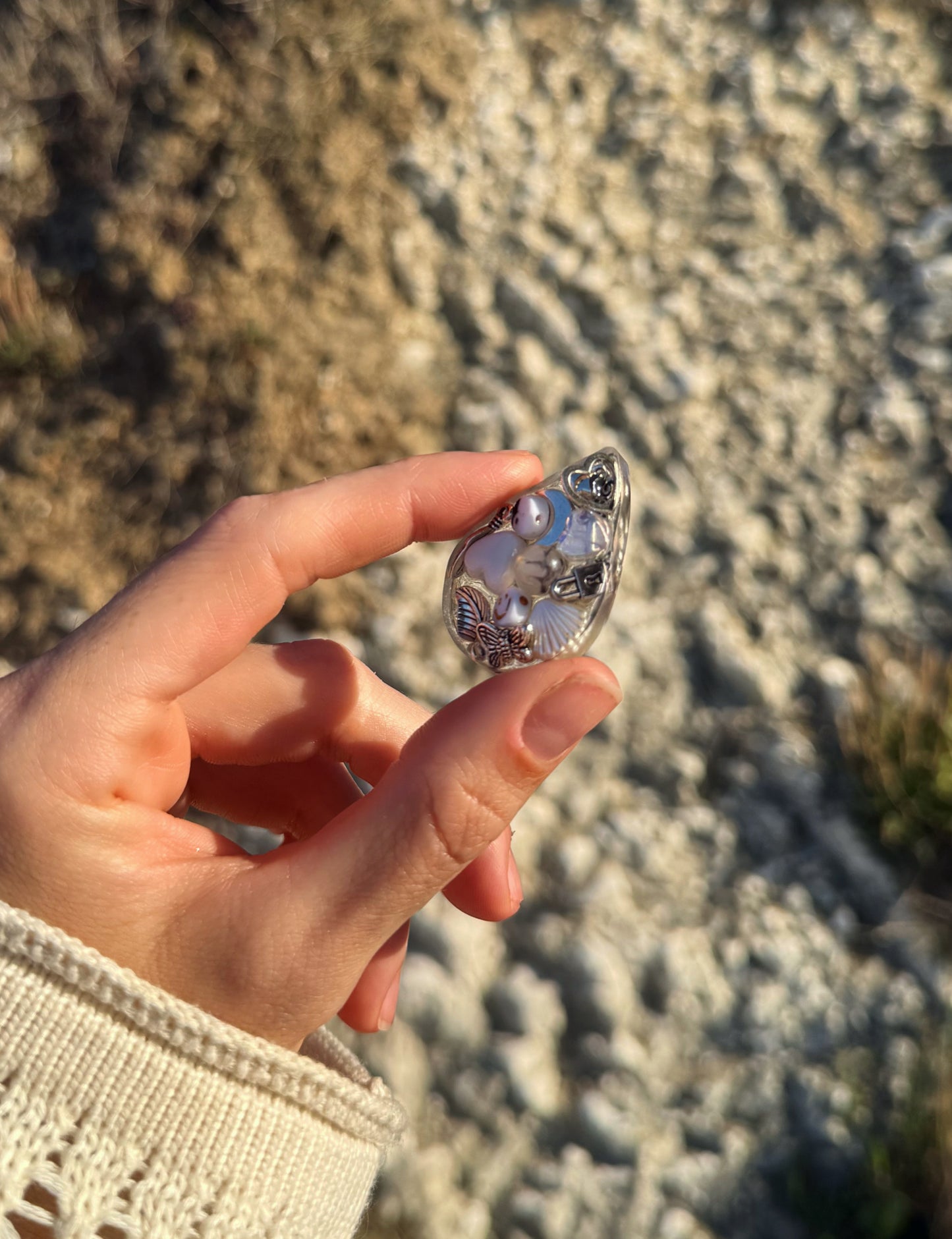 Neutral baddie tear drop