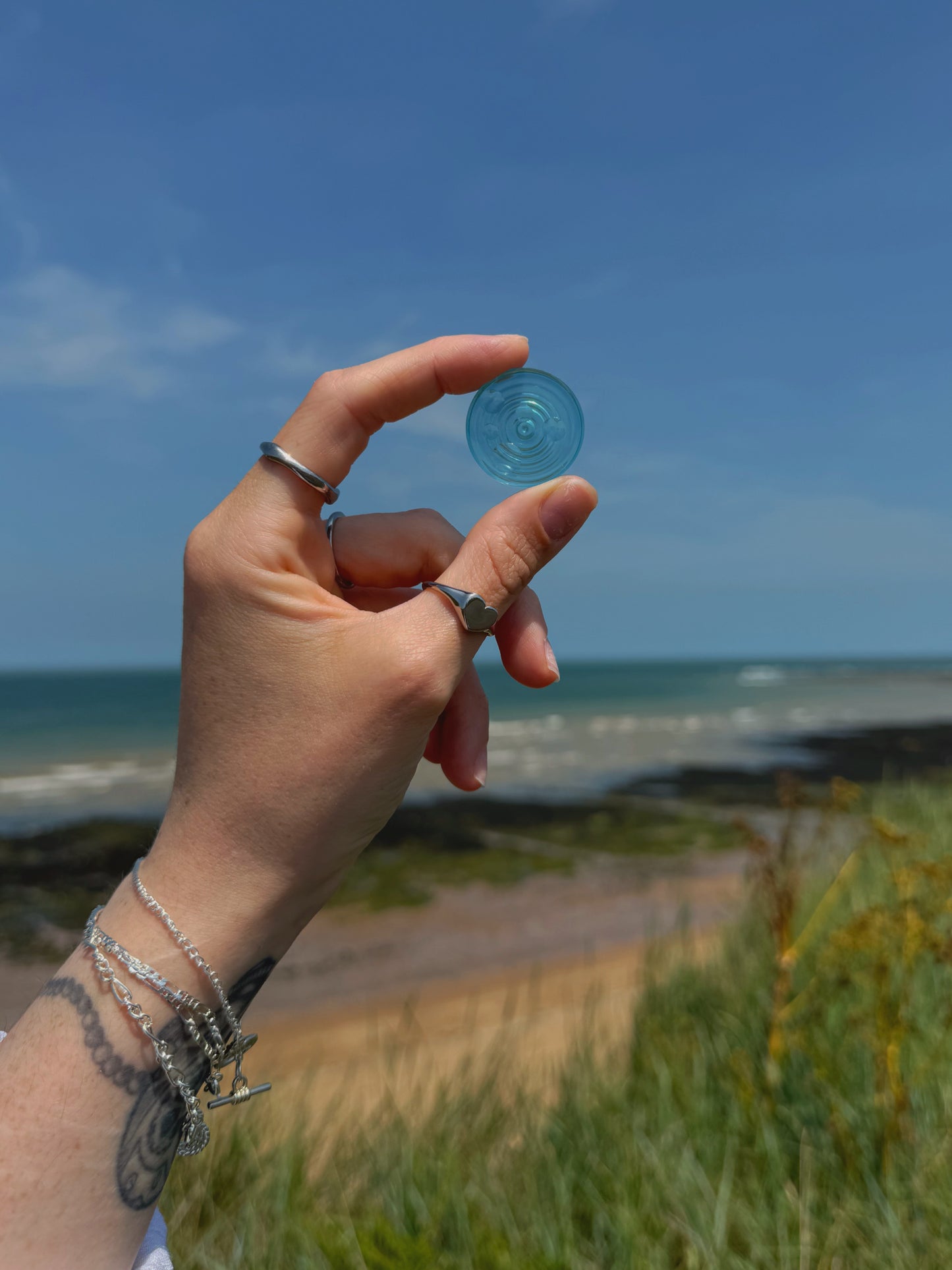 Water drop pebble