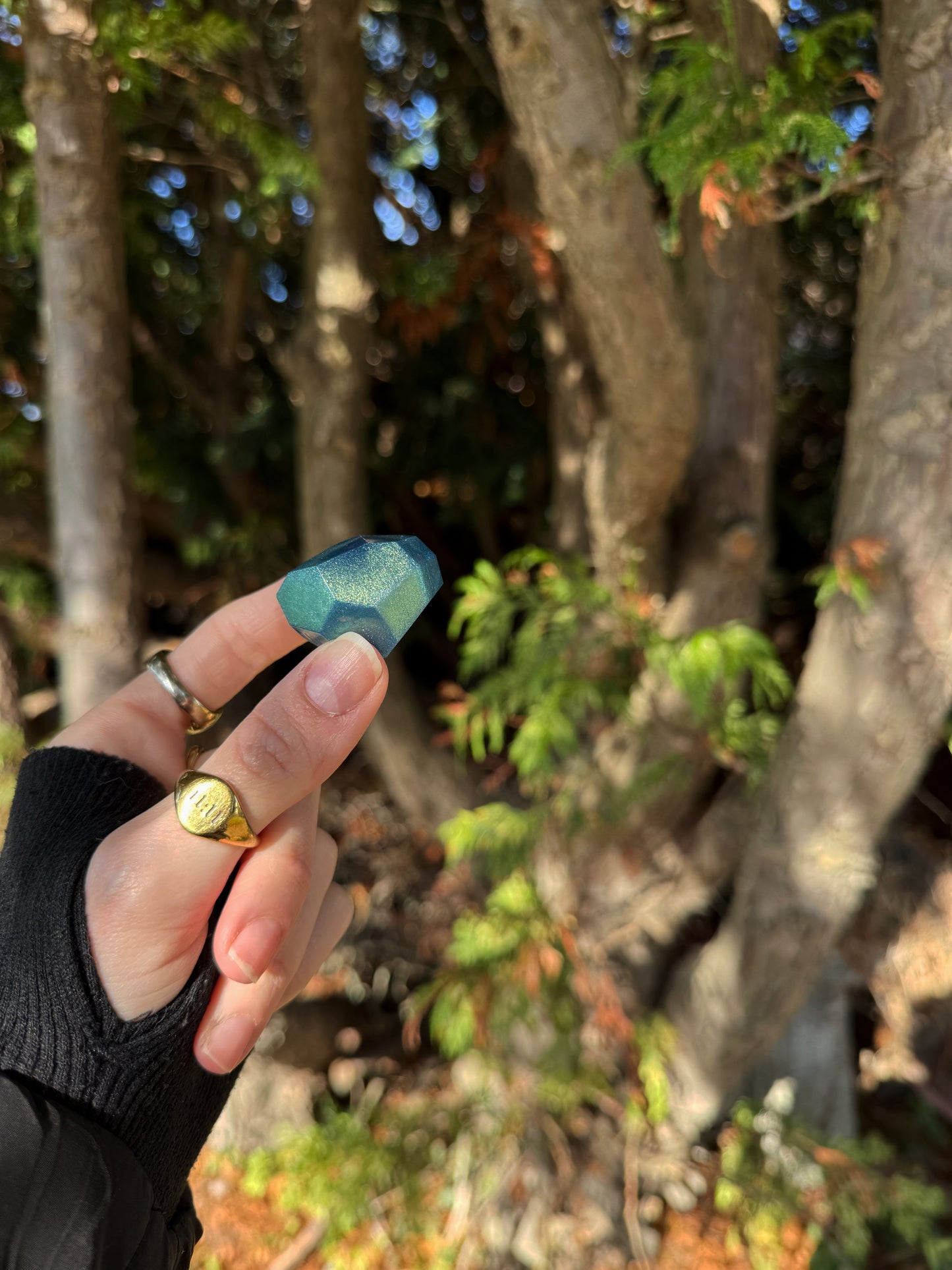 Electric blue gem 163