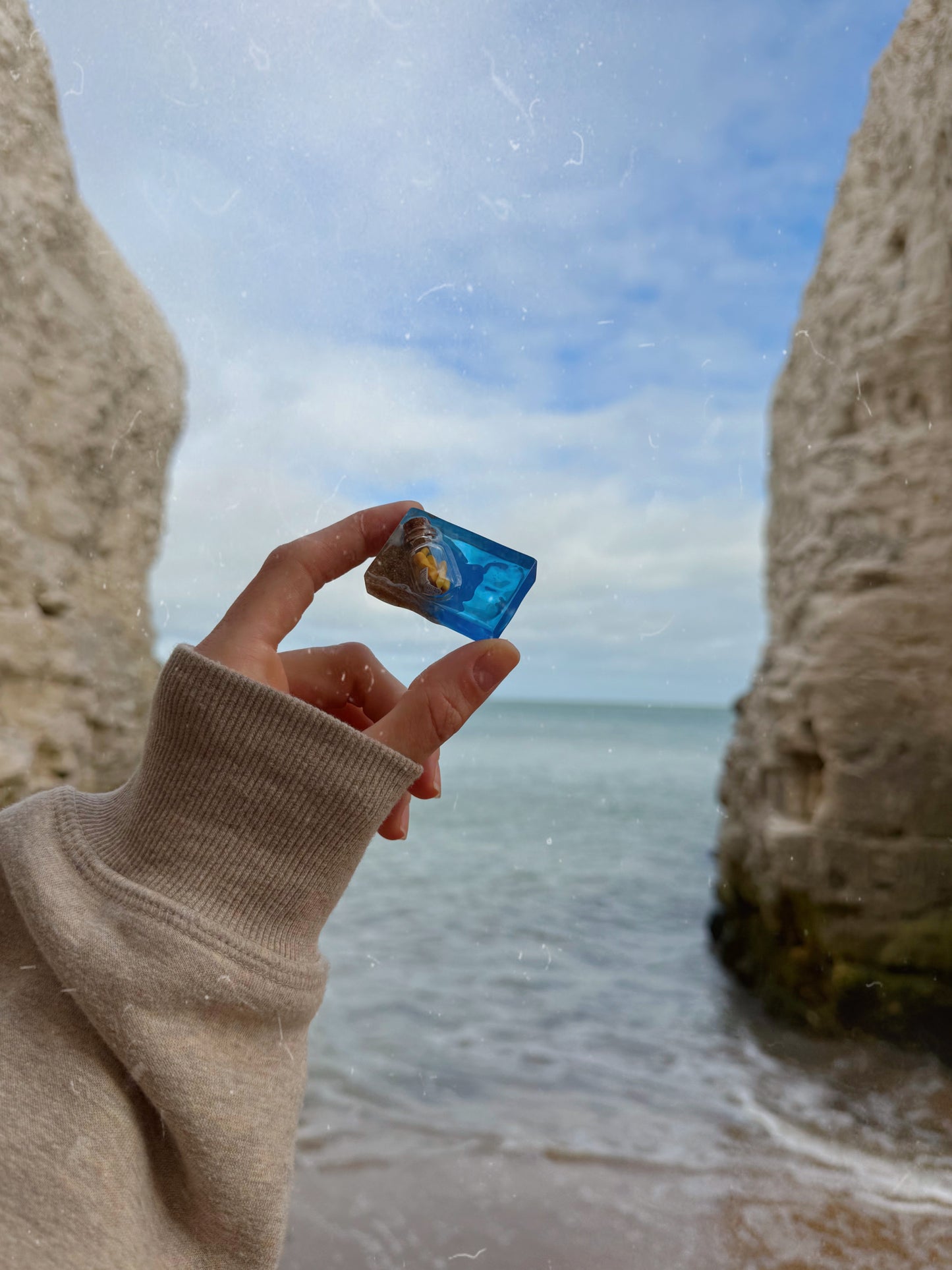 Double wave: chips on the beach. Jazshouse x fauxfae 134