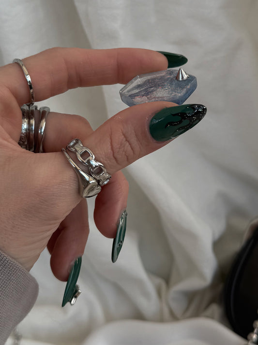 Mini hexagon: safe spike