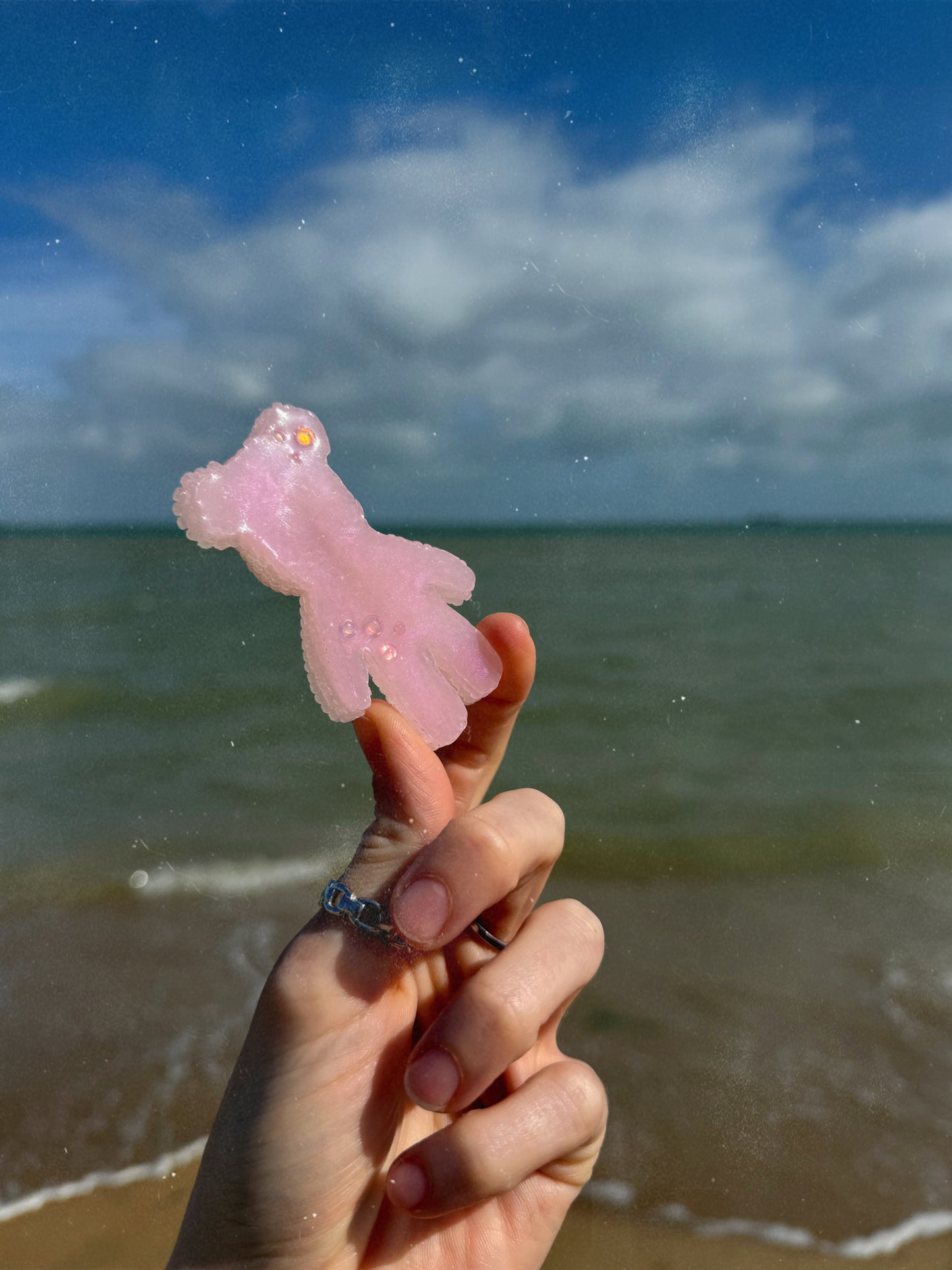 Jagger bear: pink bubble