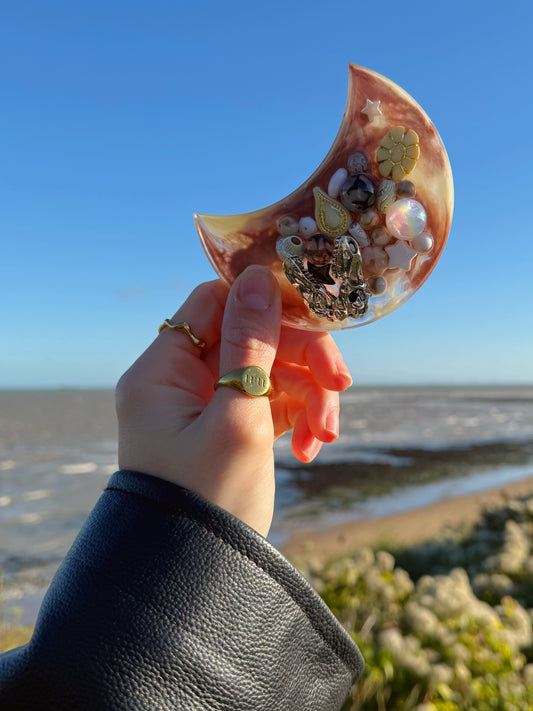 Dinosaur mildred moon tinker 109