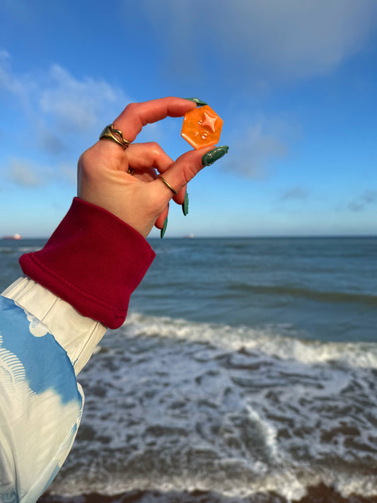 Mini hexagon: orange bubbles