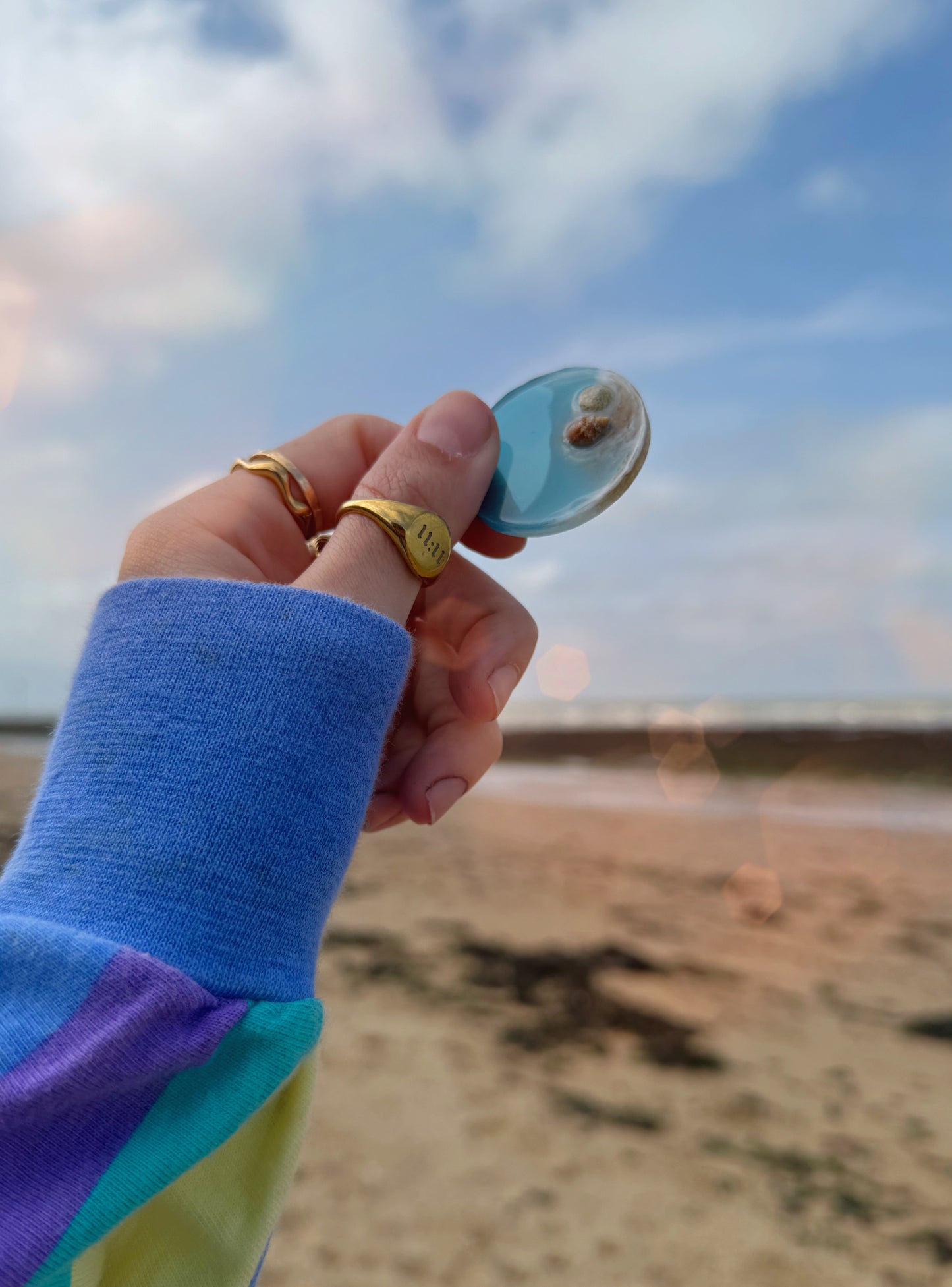 Holographic orb: the beach