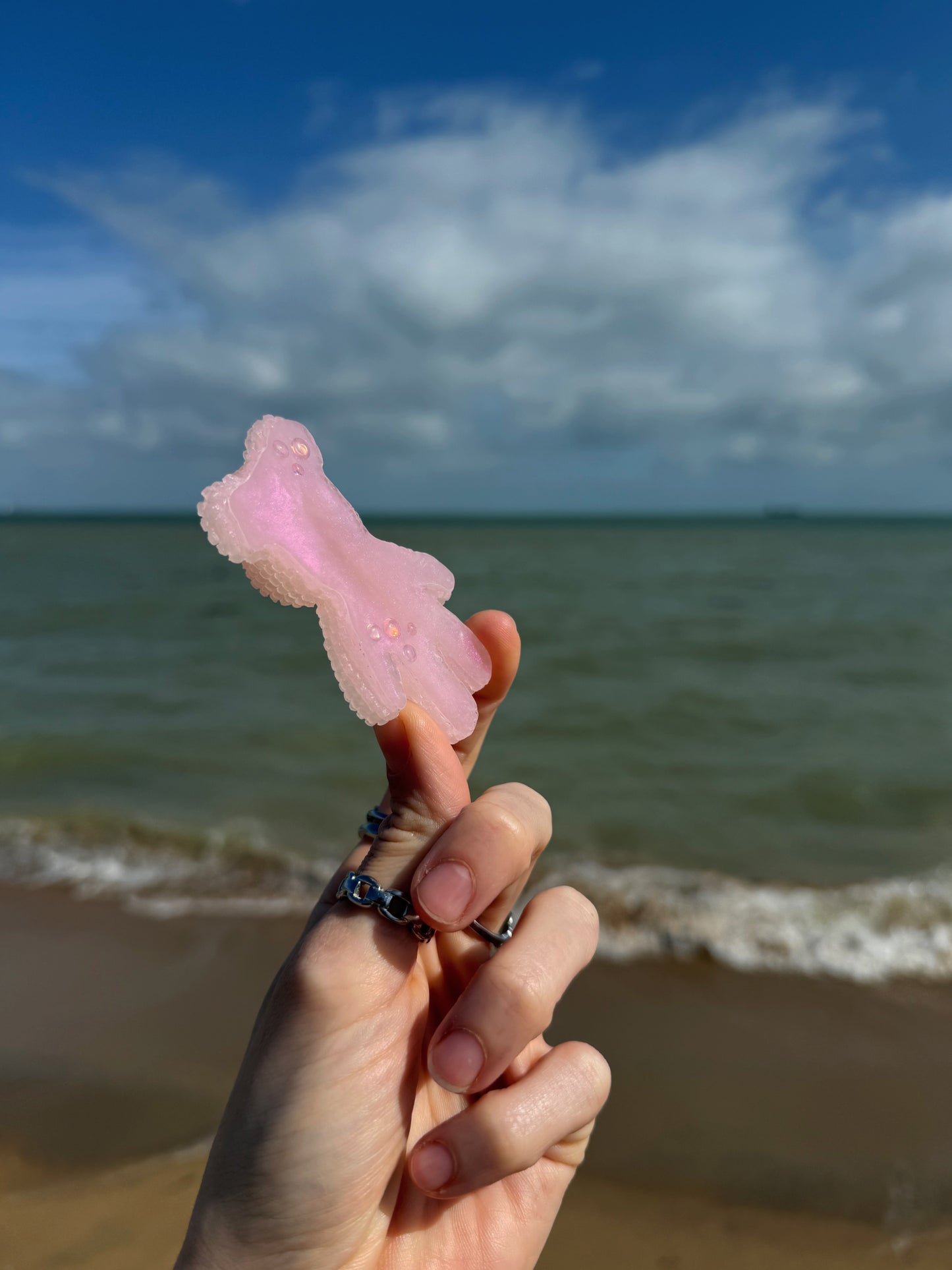 Jagger bear: pink bubble
