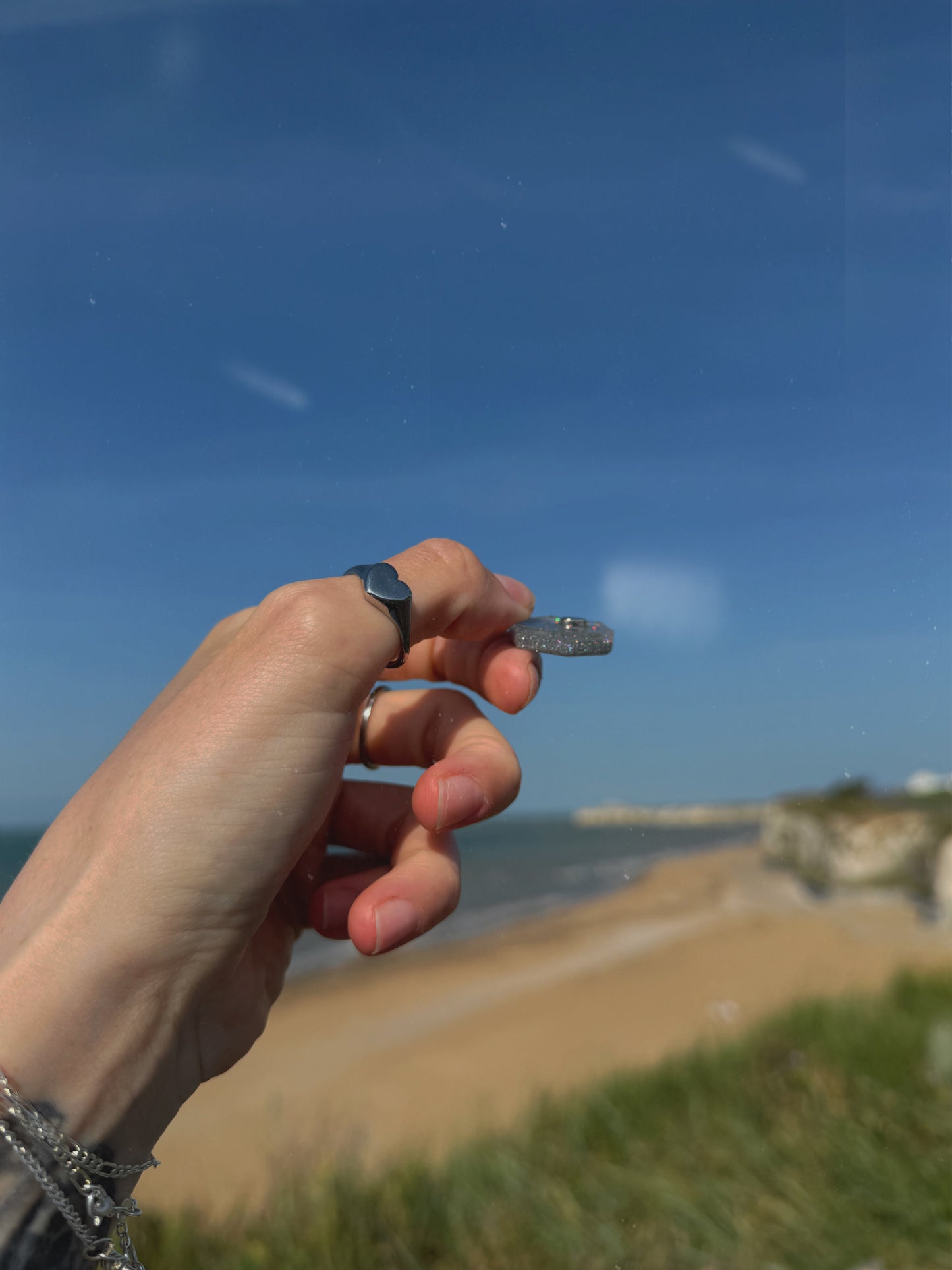 Silver raindrop tiny hexagon