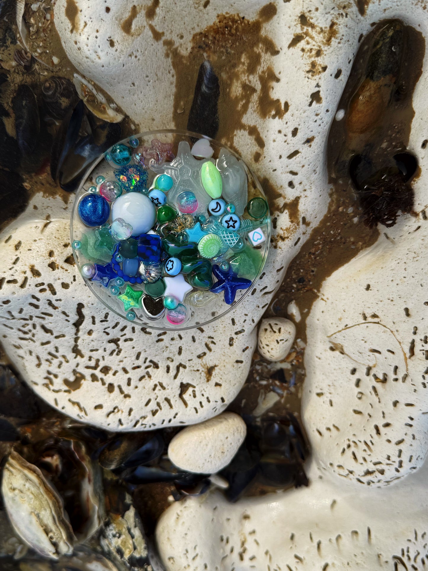 Glowing blue magic circle tinker