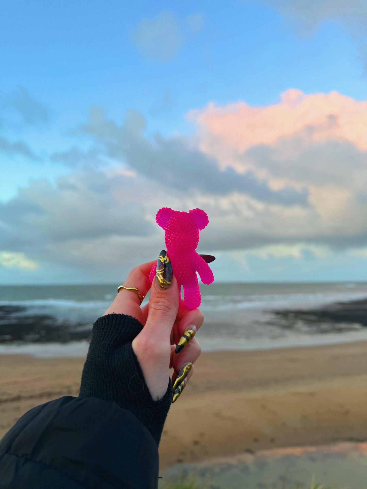 Jagger bear: pink glow in the dark 140