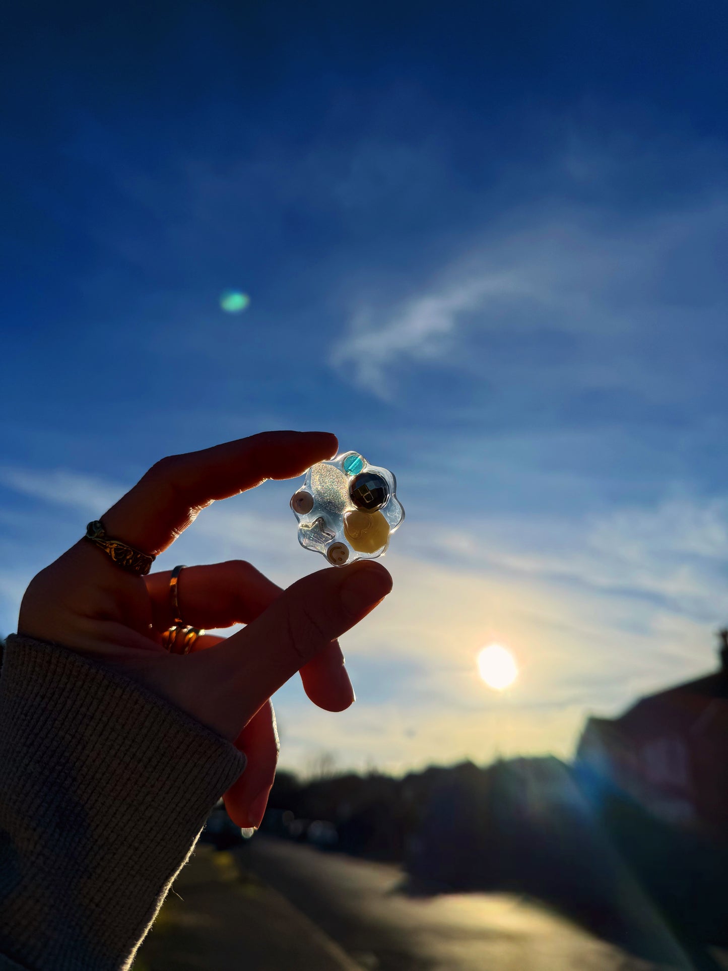 Wiggly monochrome disco