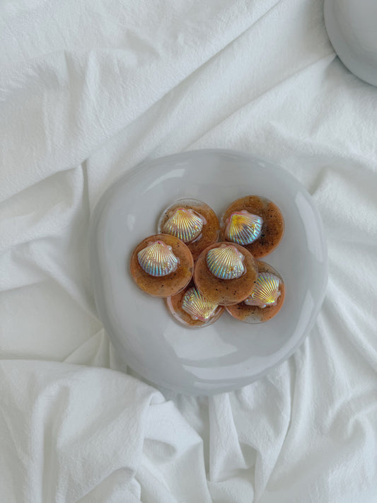 B - orange shell orb