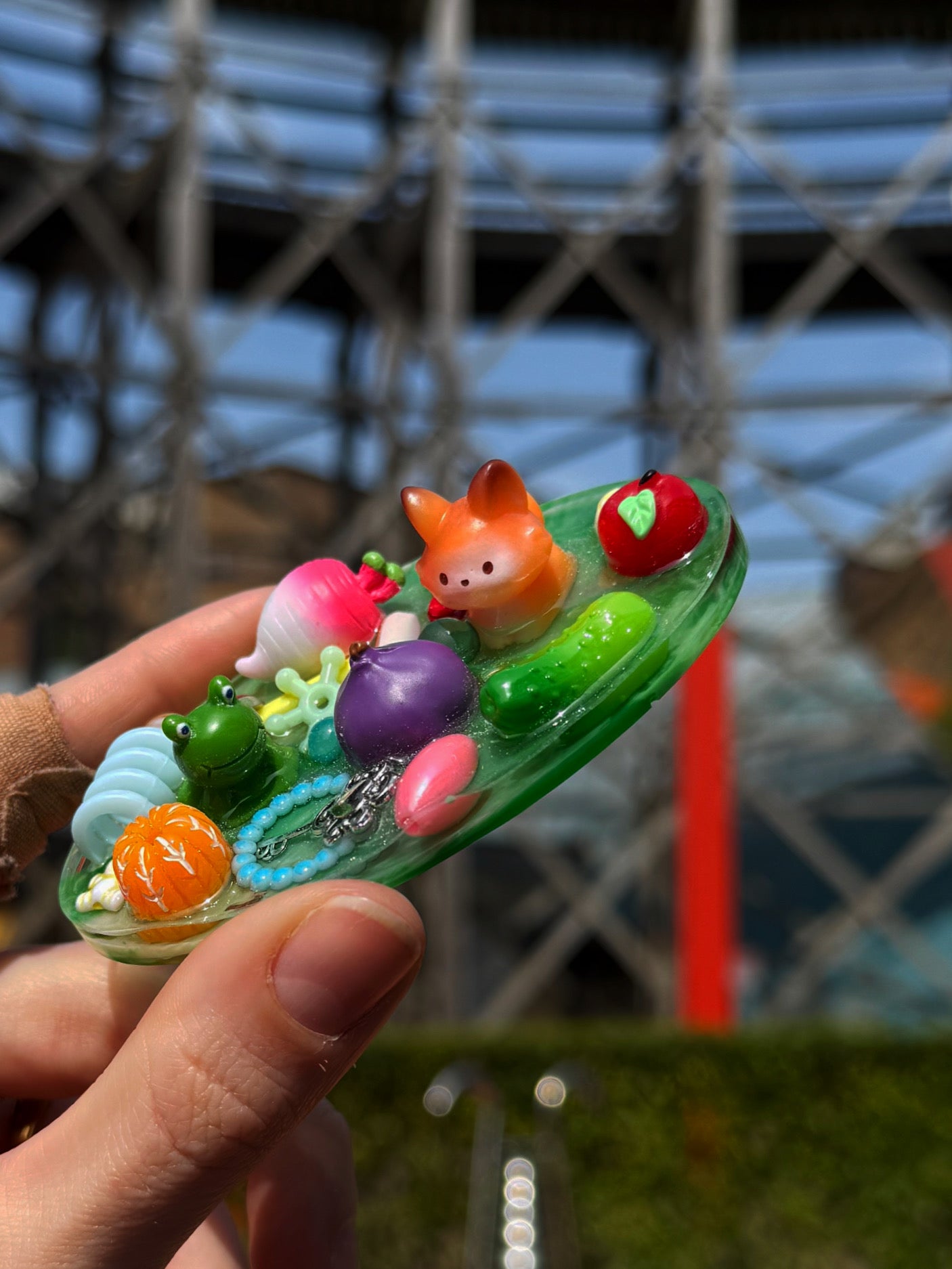 Fox and friends oval tinker