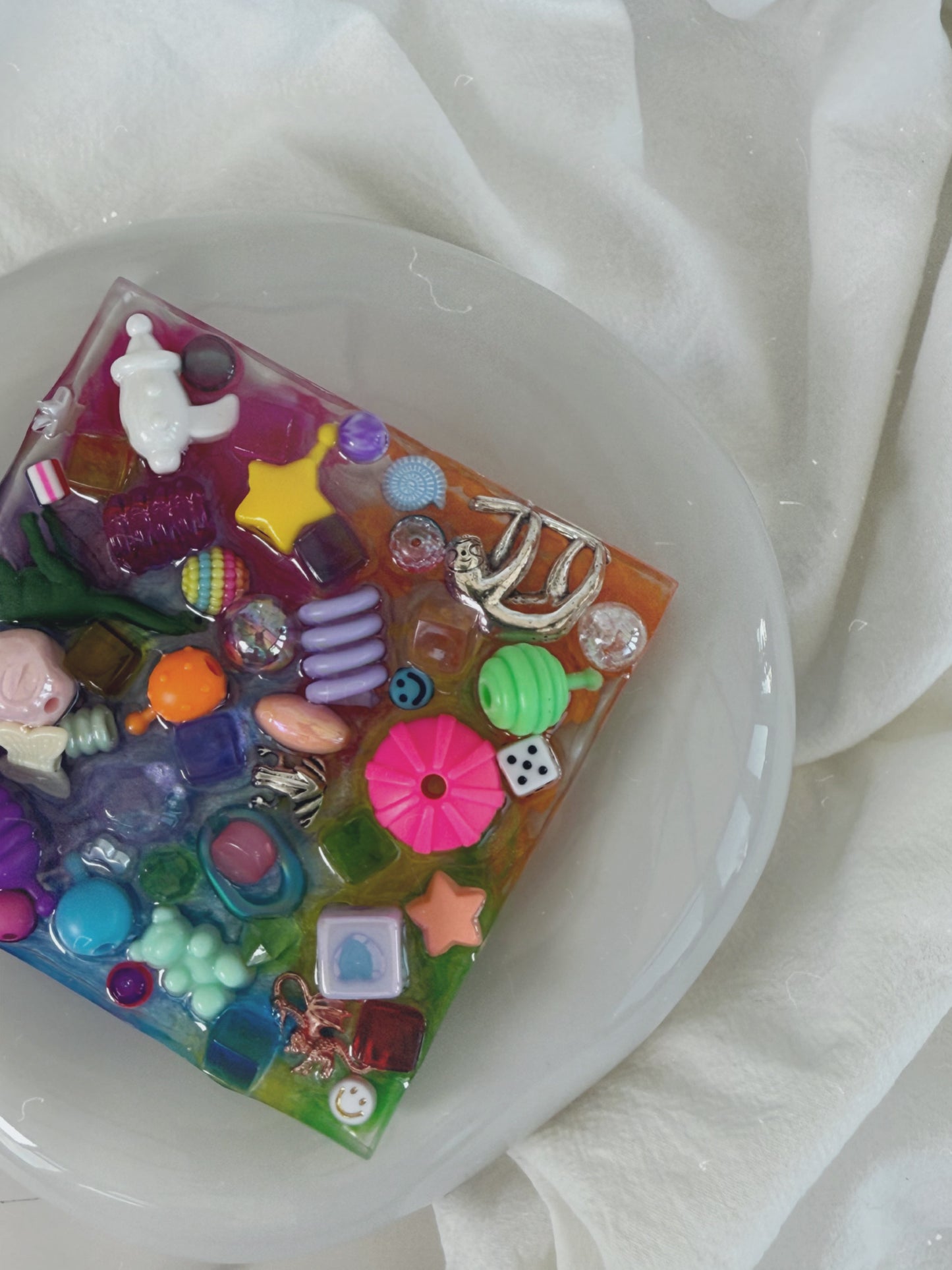 XL square wave: rainbow magic