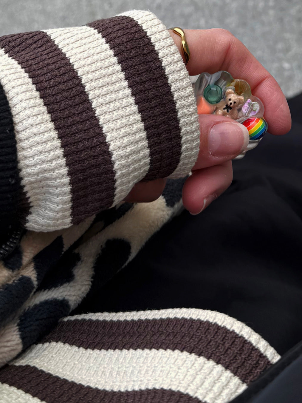 Pocket shell: random rainbow 13