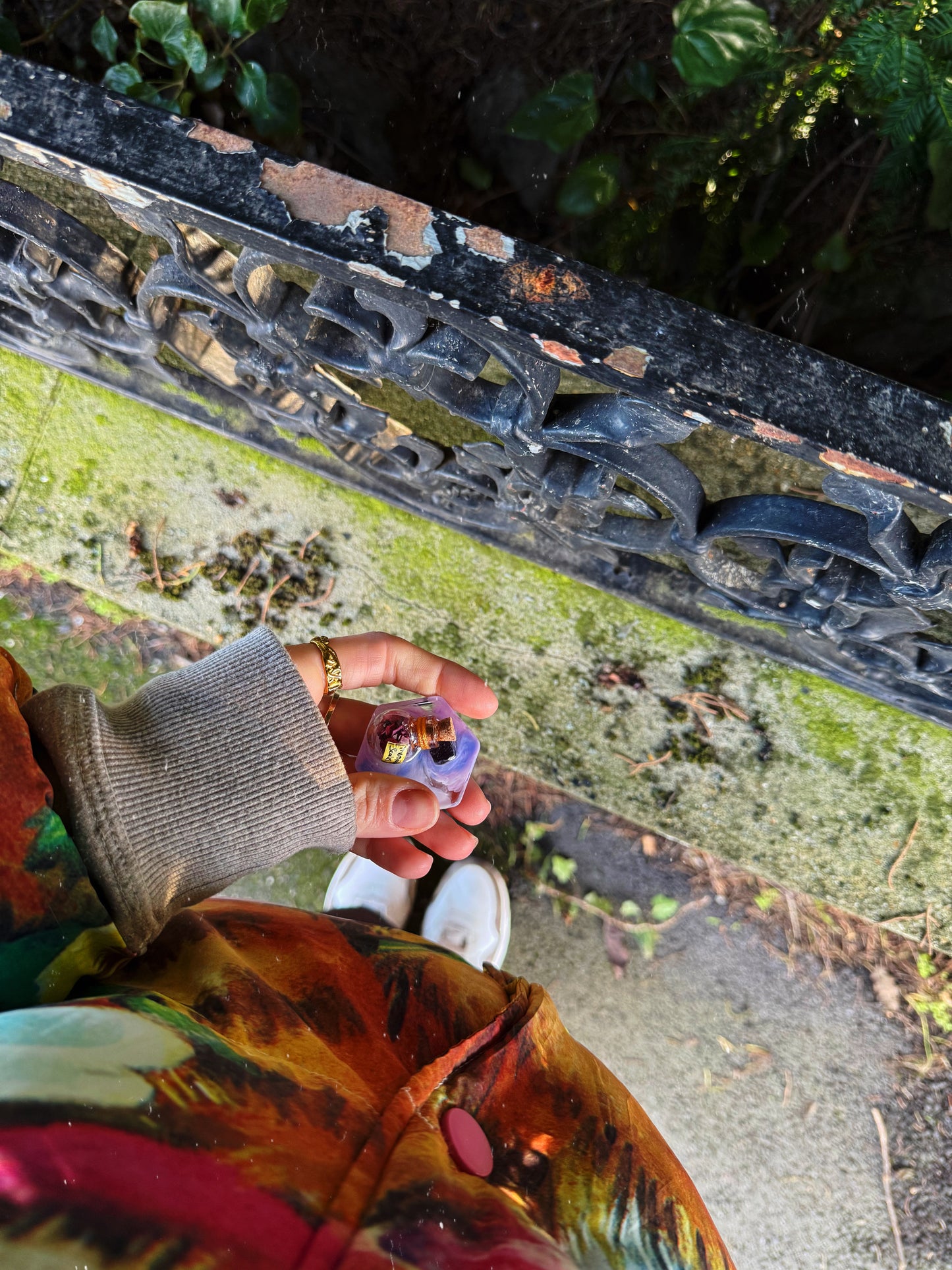 L hexagon: mermaid scales