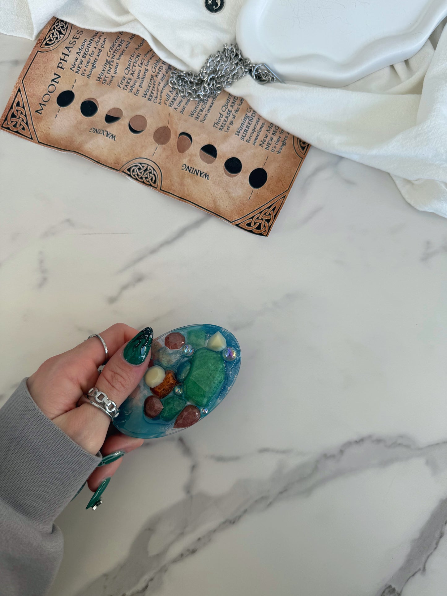 Oval tinker: emerald cave