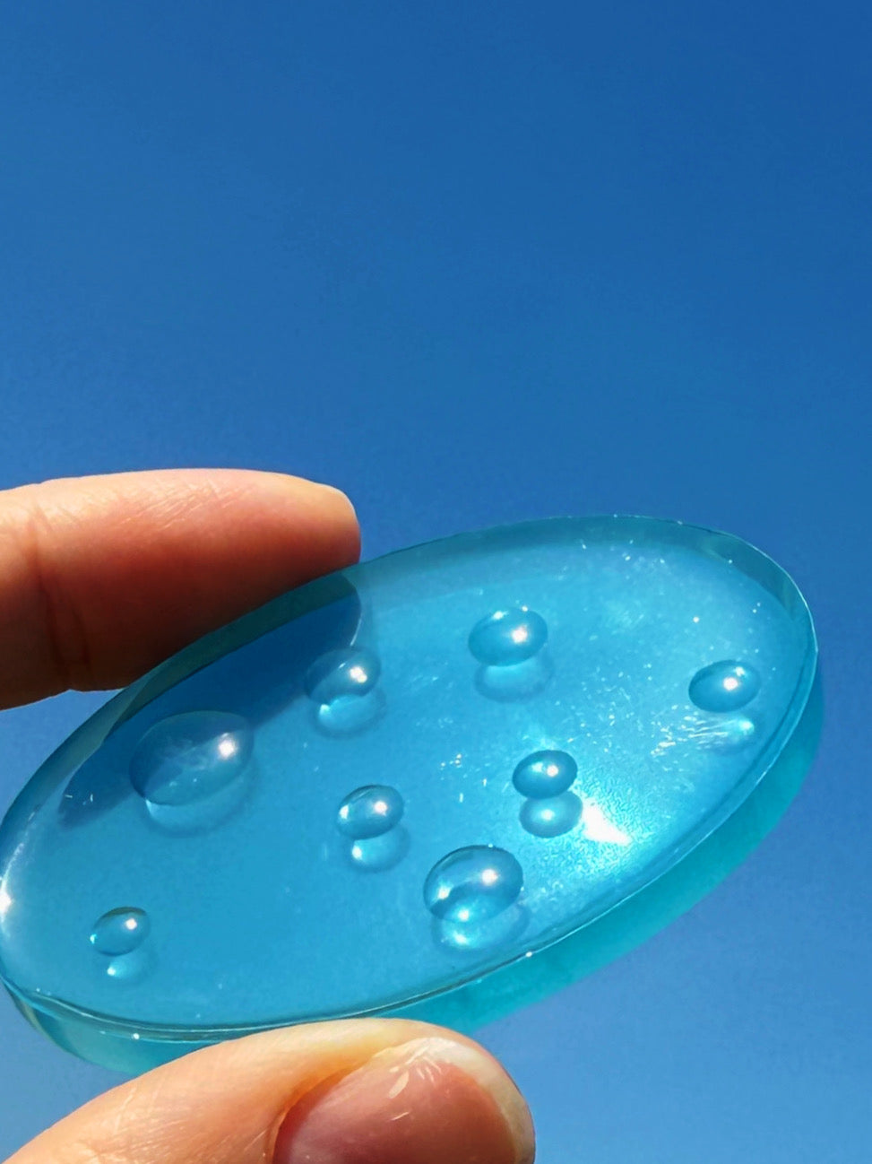 Water dot palm oval