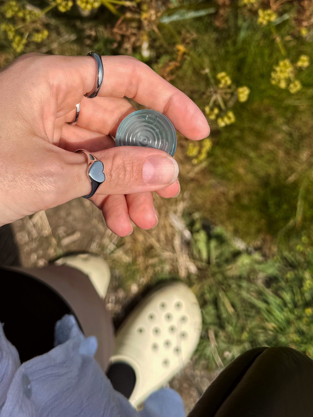 Water drop pebble