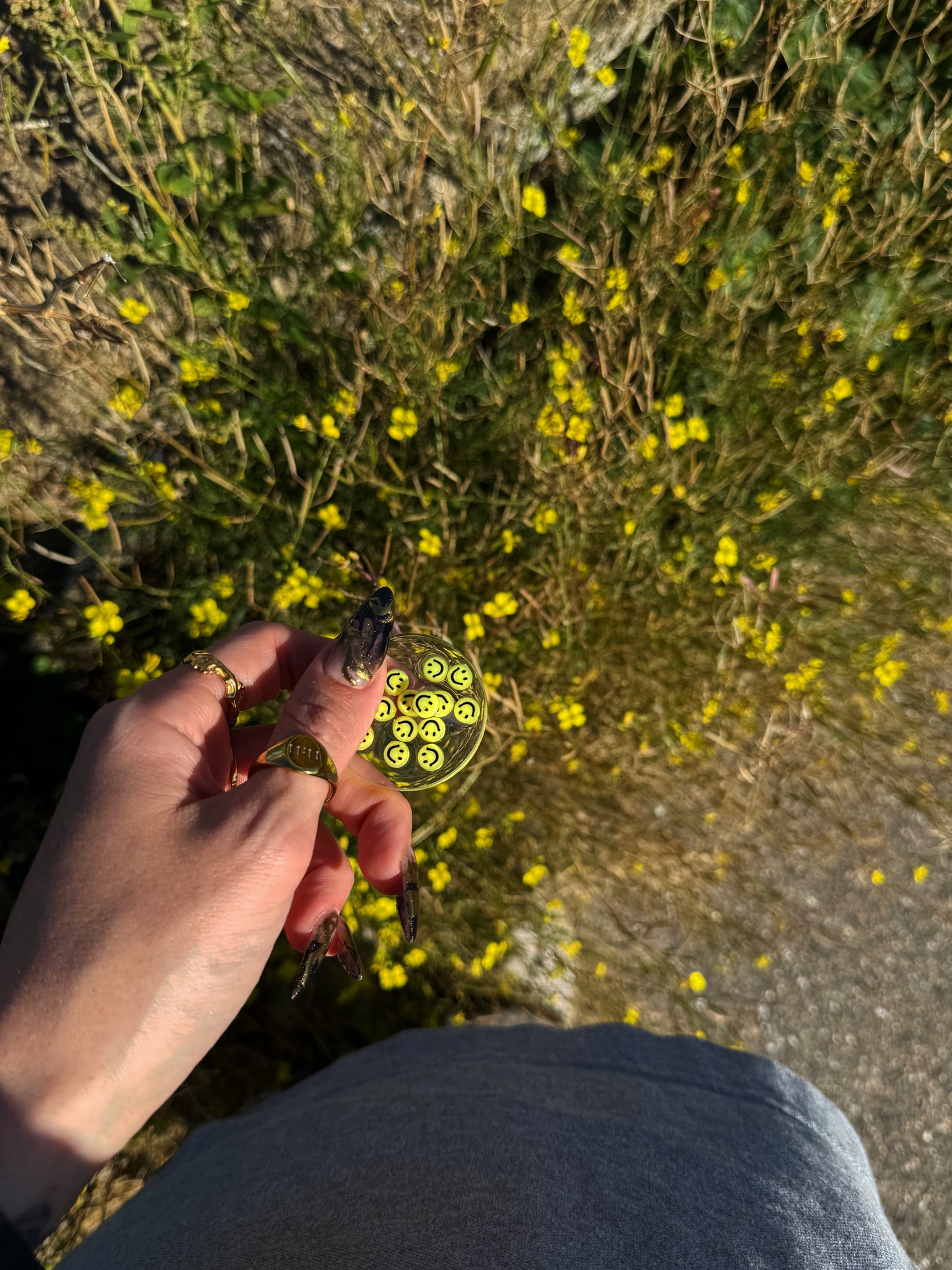 The orb: yellow smiley 11