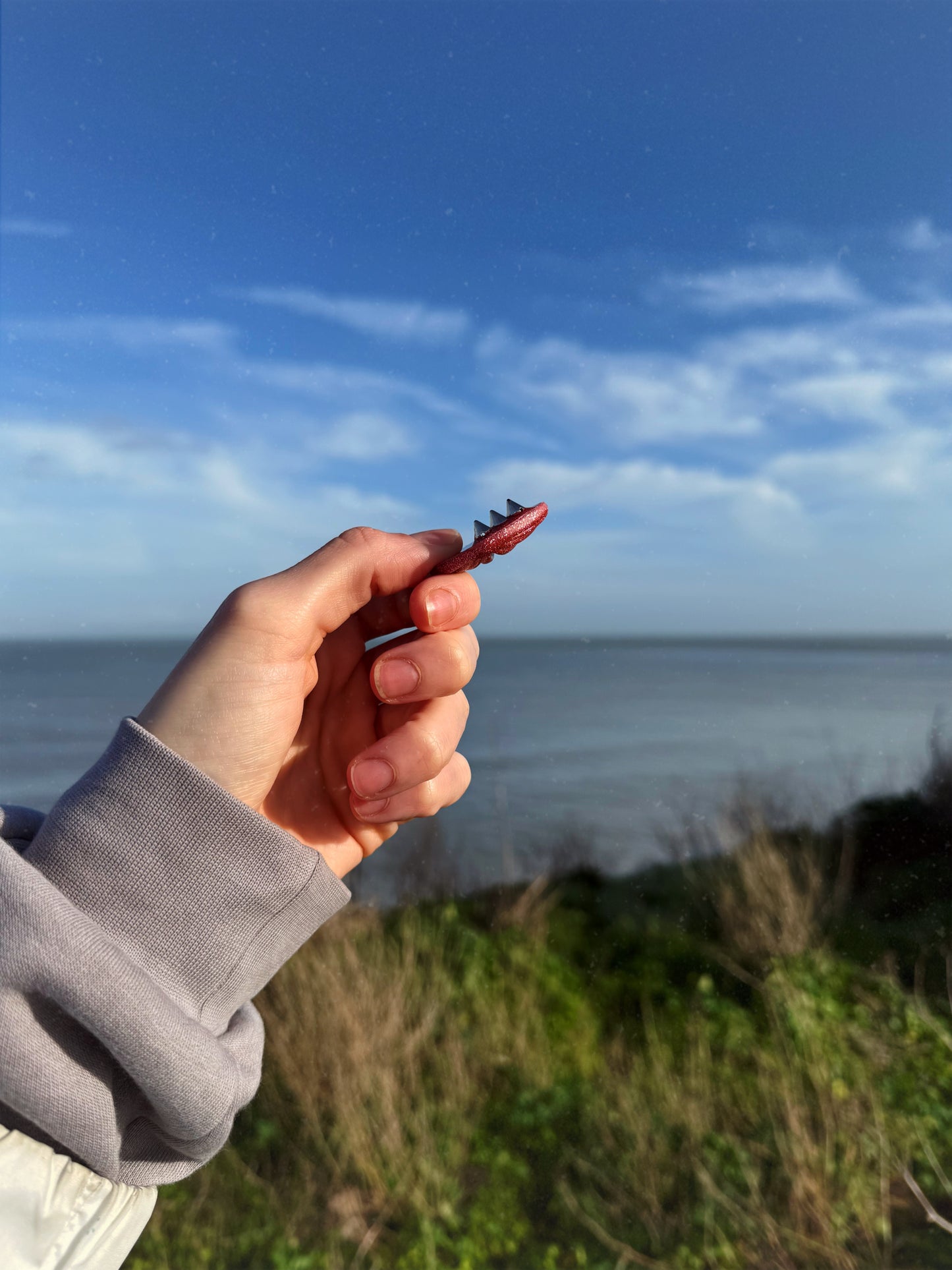 Pocket shell: pink safe spike