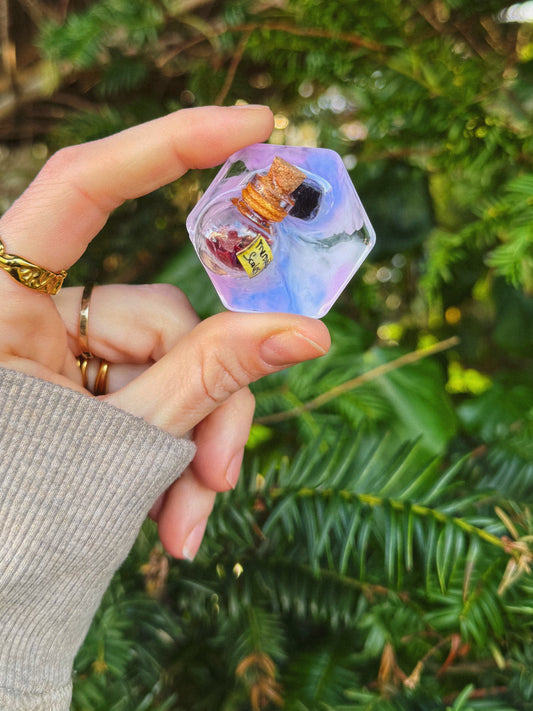 L hexagon: mermaid scales