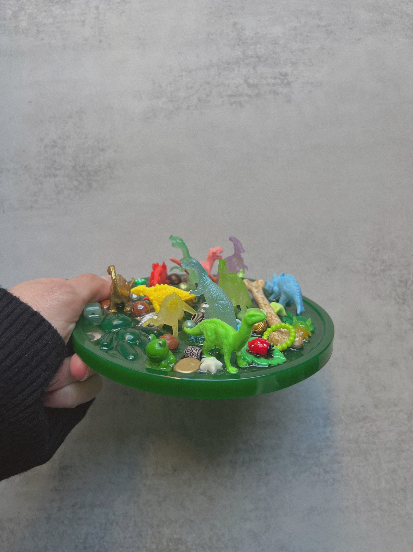 Rainbow dinosaur sensory plate