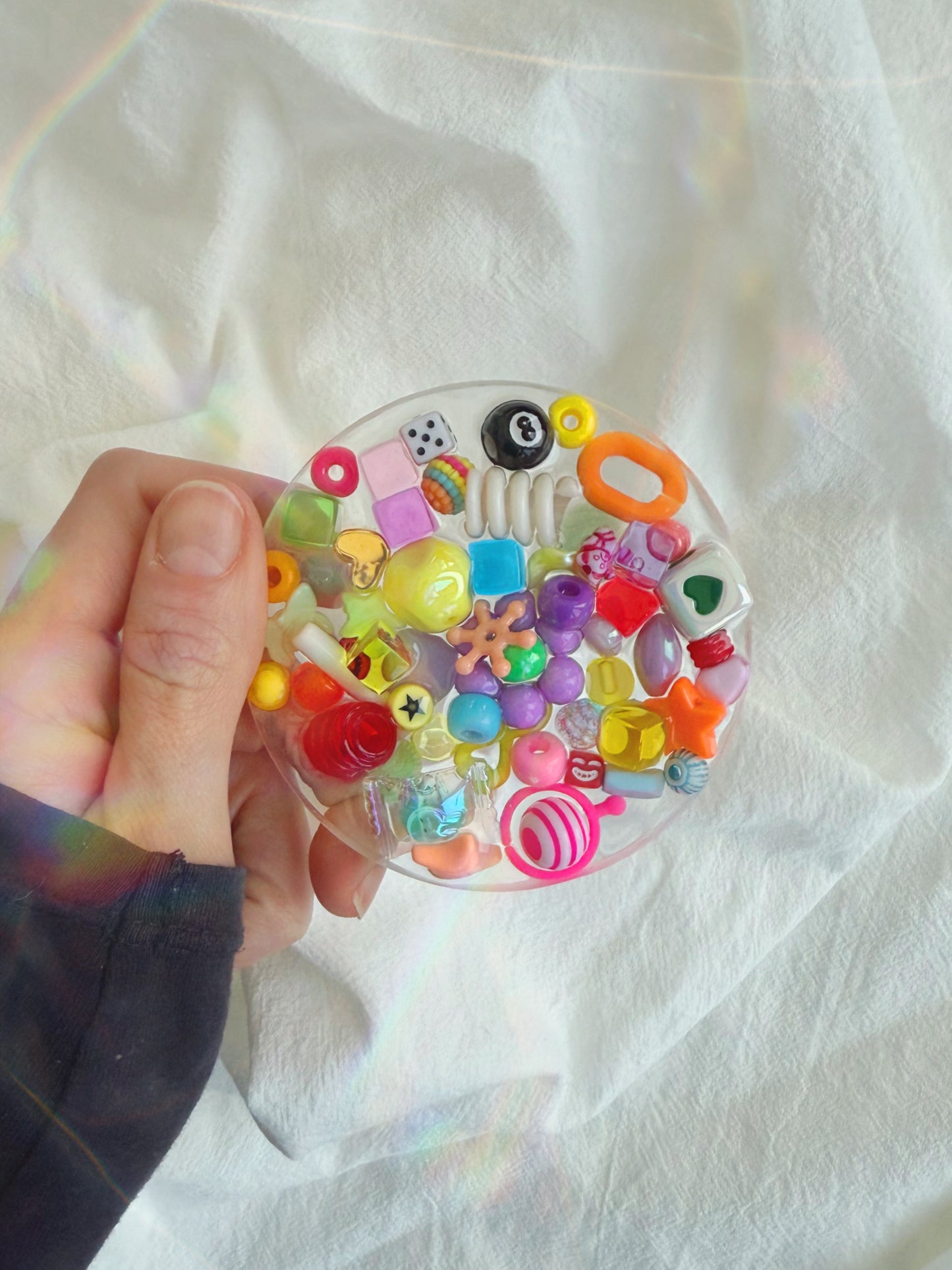 Holographic tinker: rainbow